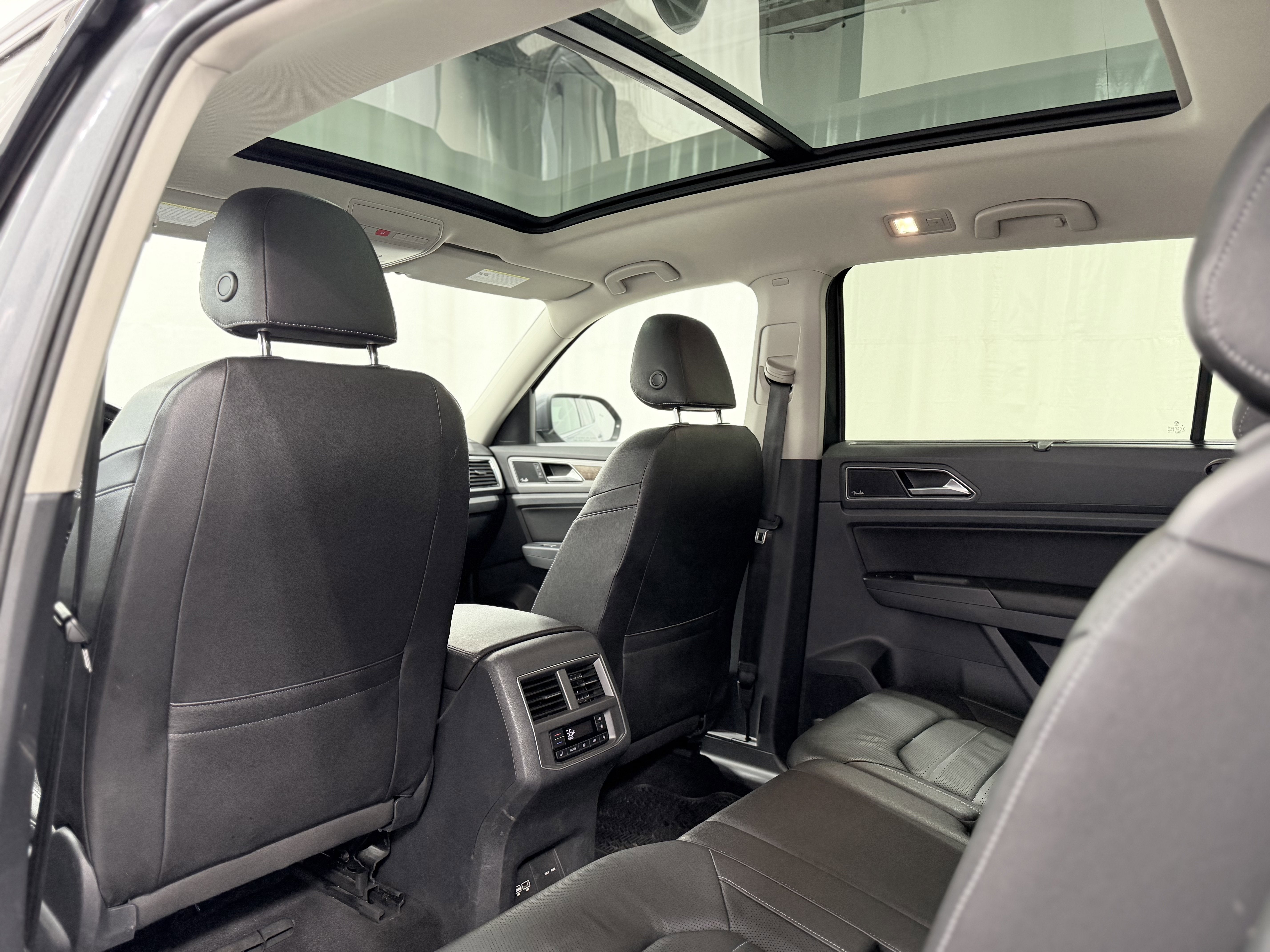 2018 Volkswagen Atlas 3.6L V6 SEL Premium