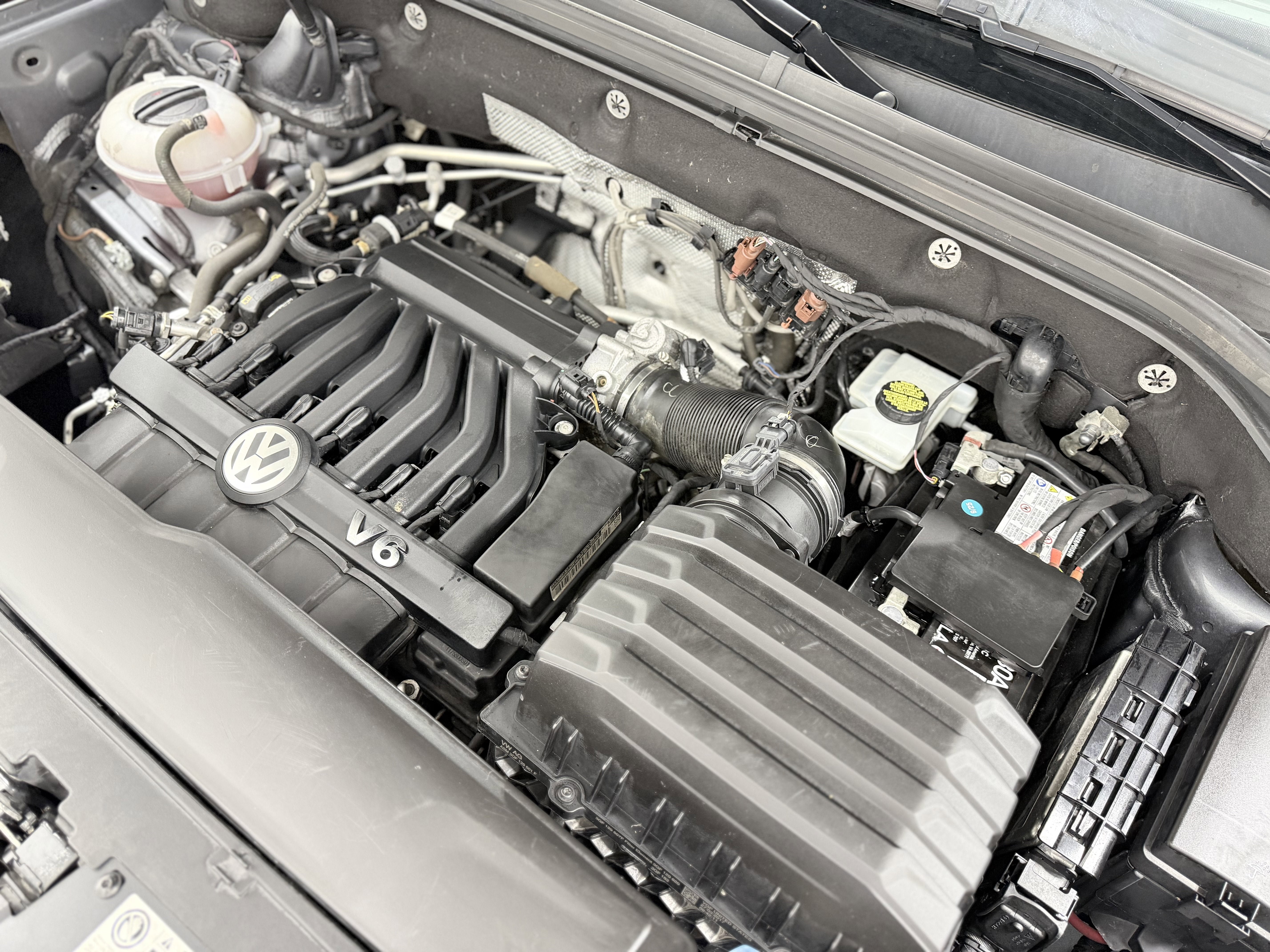 2018 Volkswagen Atlas 3.6L V6 SEL Premium