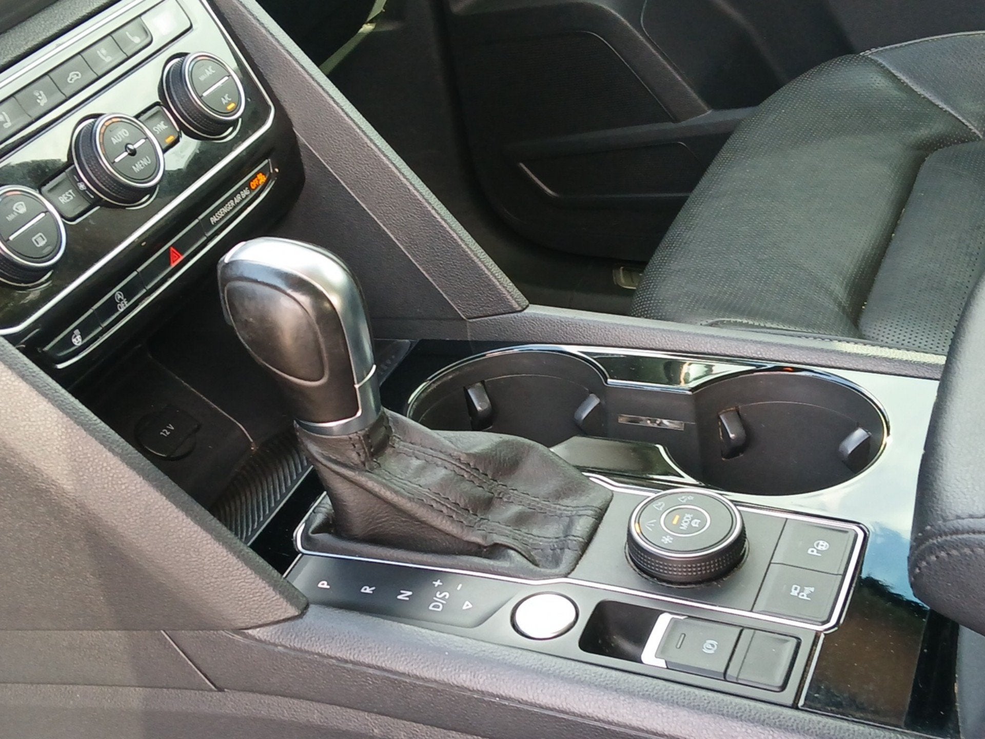 2019 Volkswagen Atlas 3.6L V6 SEL Premium
