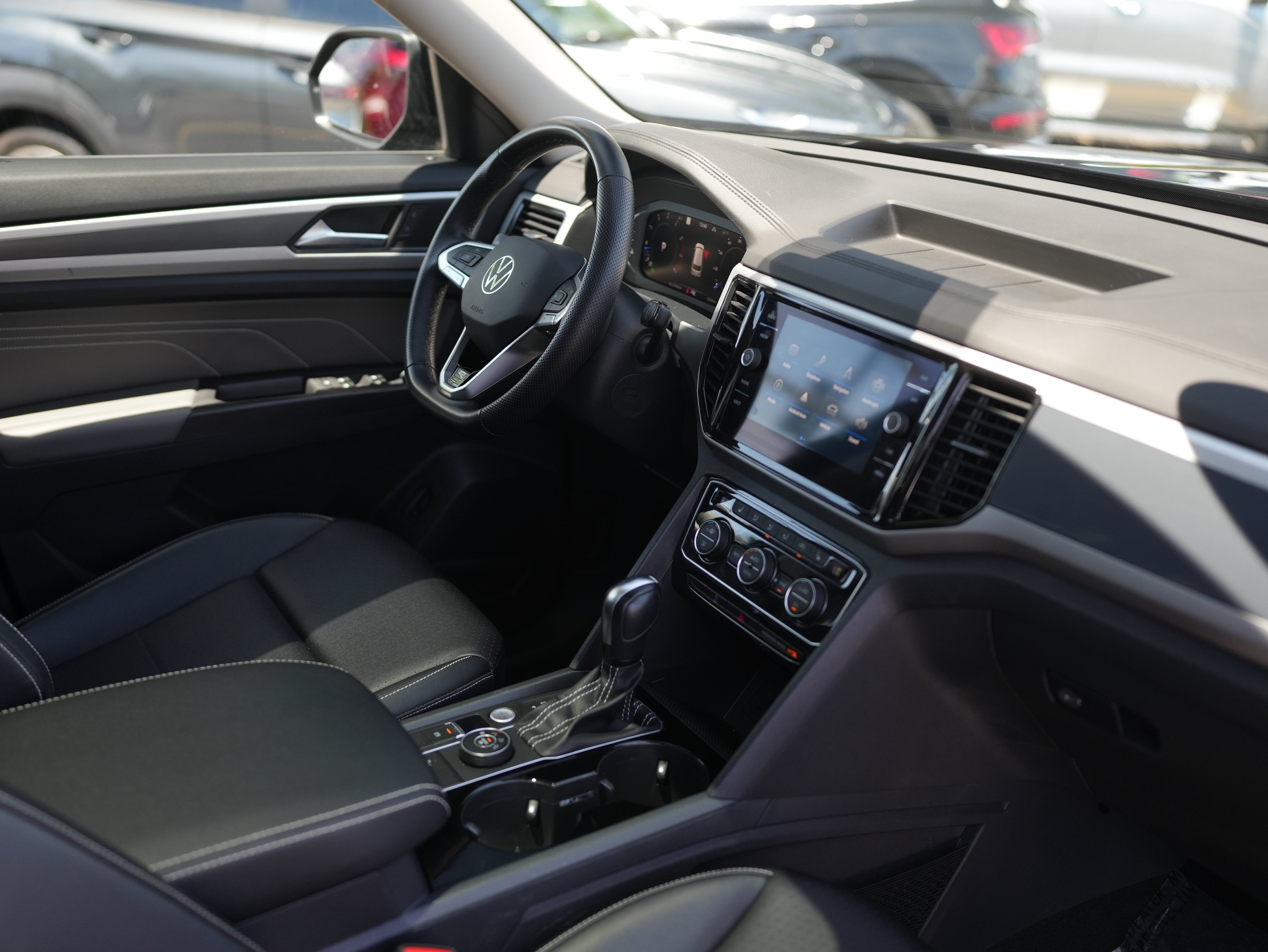 2023 Volkswagen Atlas 3.6L V6 SEL R-Line Black