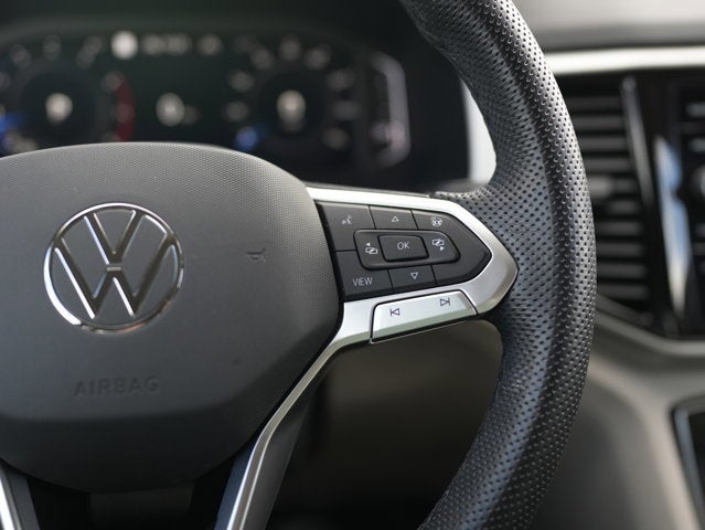 2023 Volkswagen Atlas 3.6L V6 SEL R-Line Black