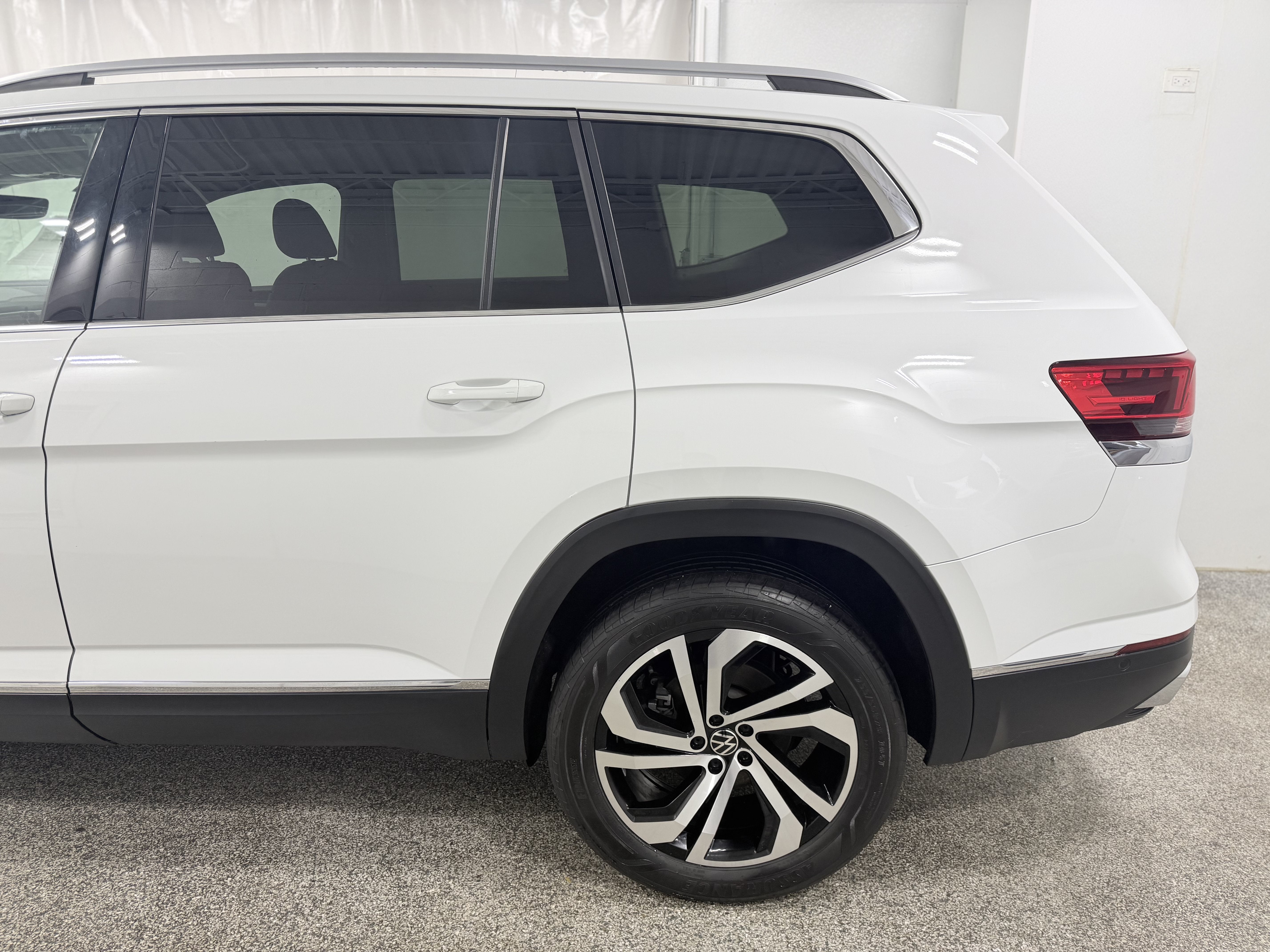2021 Volkswagen Atlas 3.6L V6 SEL Premium