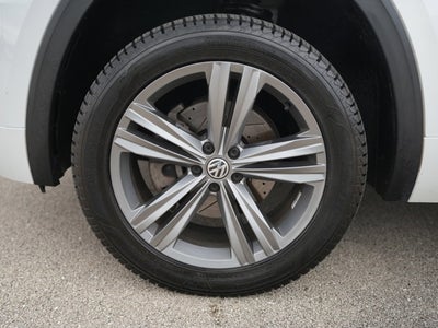 2019 Volkswagen Atlas 3.6L V6 SE w/Technology R-Line