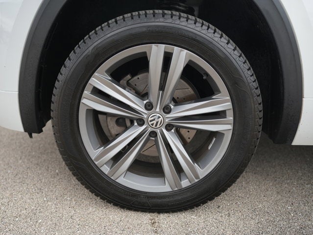 2019 Volkswagen Atlas 3.6L V6 SE w/Technology R-Line