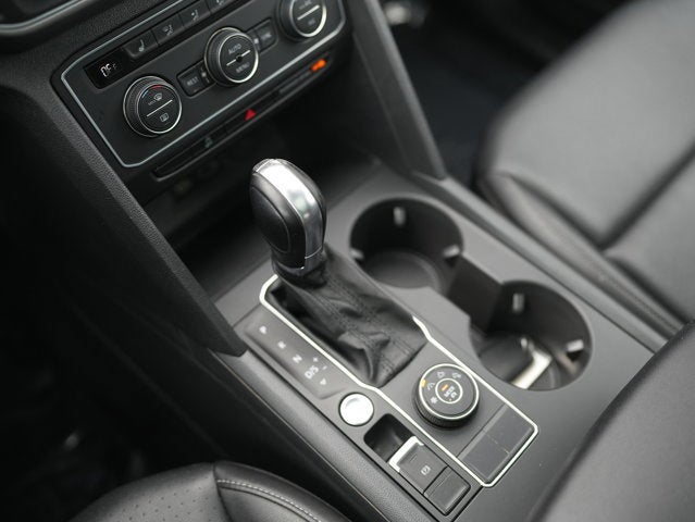 2019 Volkswagen Atlas 3.6L V6 SE w/Technology R-Line