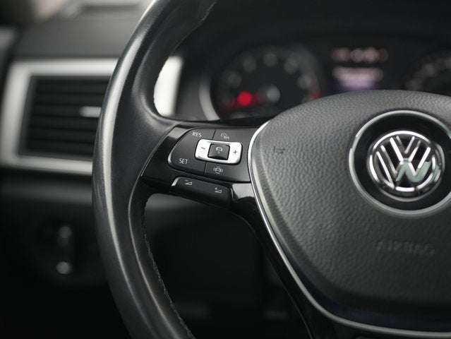 2019 Volkswagen Atlas 3.6L V6 SE w/Technology R-Line