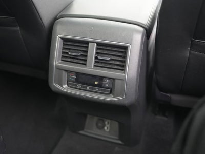 2019 Volkswagen Atlas 3.6L V6 SE w/Technology R-Line