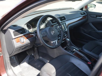 2012 Volkswagen Passat 2.5L SEL