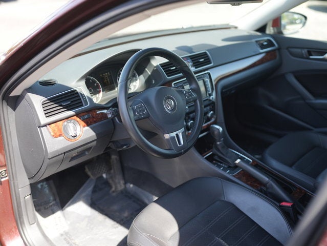2012 Volkswagen Passat 2.5L SEL