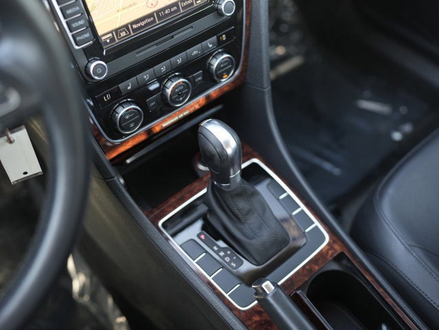 2012 Volkswagen Passat 2.5L SEL