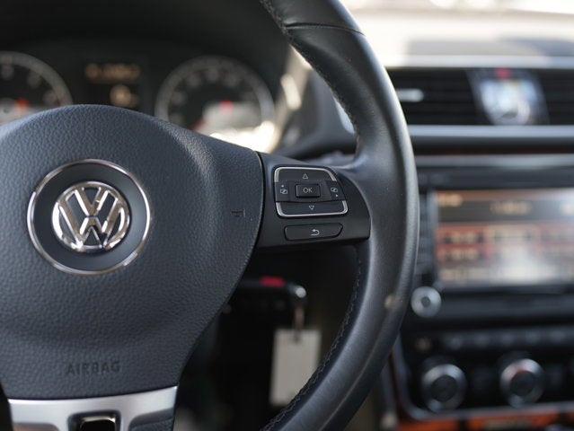 2012 Volkswagen Passat 2.5L SEL