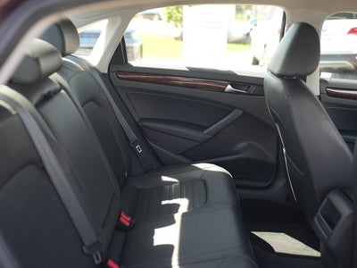 2012 Volkswagen Passat 2.5L SEL