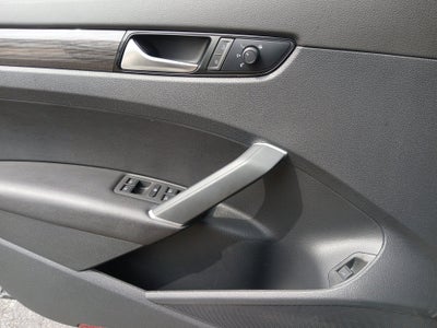 2020 Volkswagen Passat 2.0T R-Line