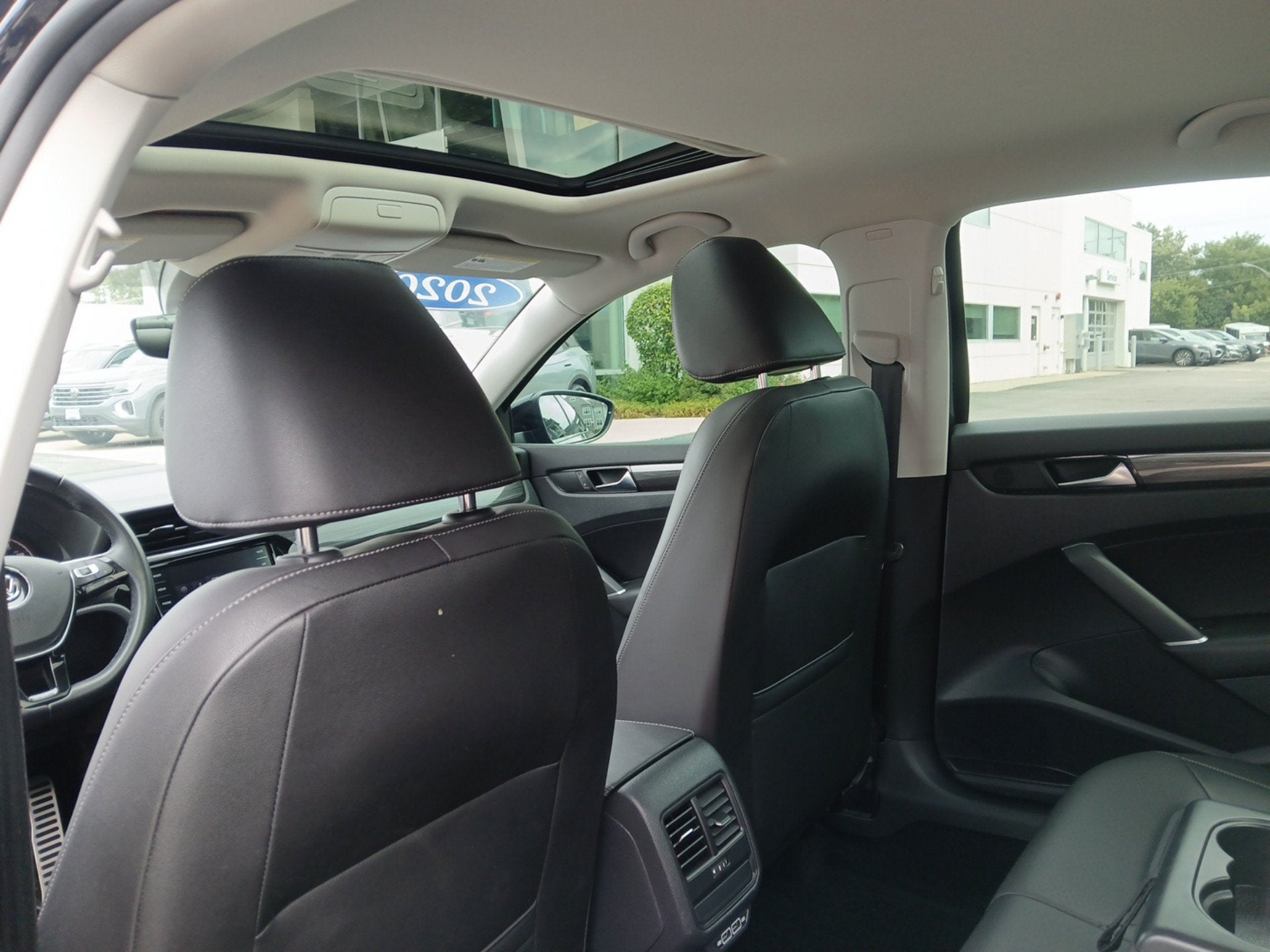 2020 Volkswagen Passat 2.0T R-Line