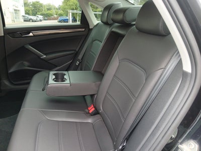 2020 Volkswagen Passat 2.0T R-Line