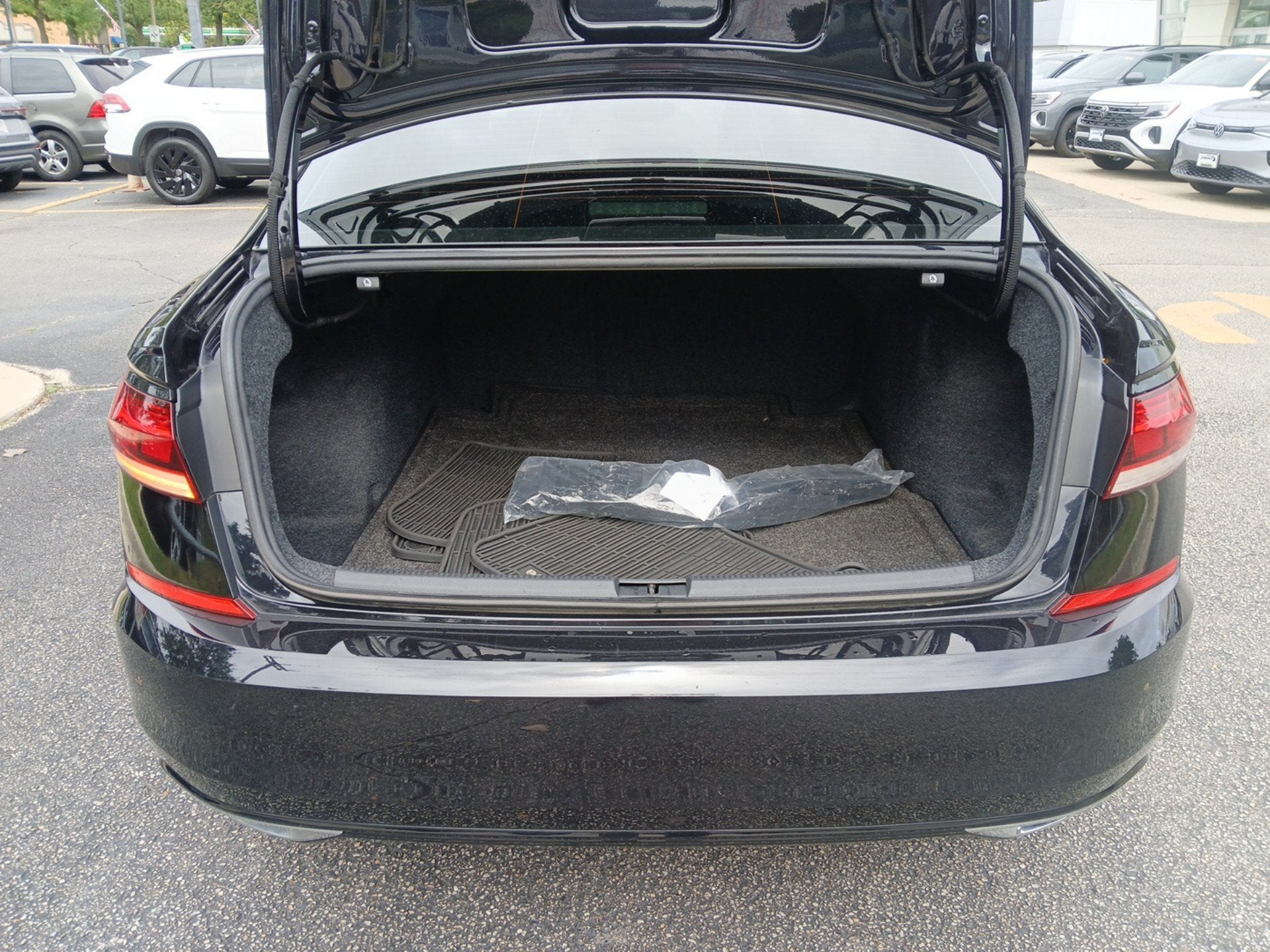 2020 Volkswagen Passat 2.0T R-Line