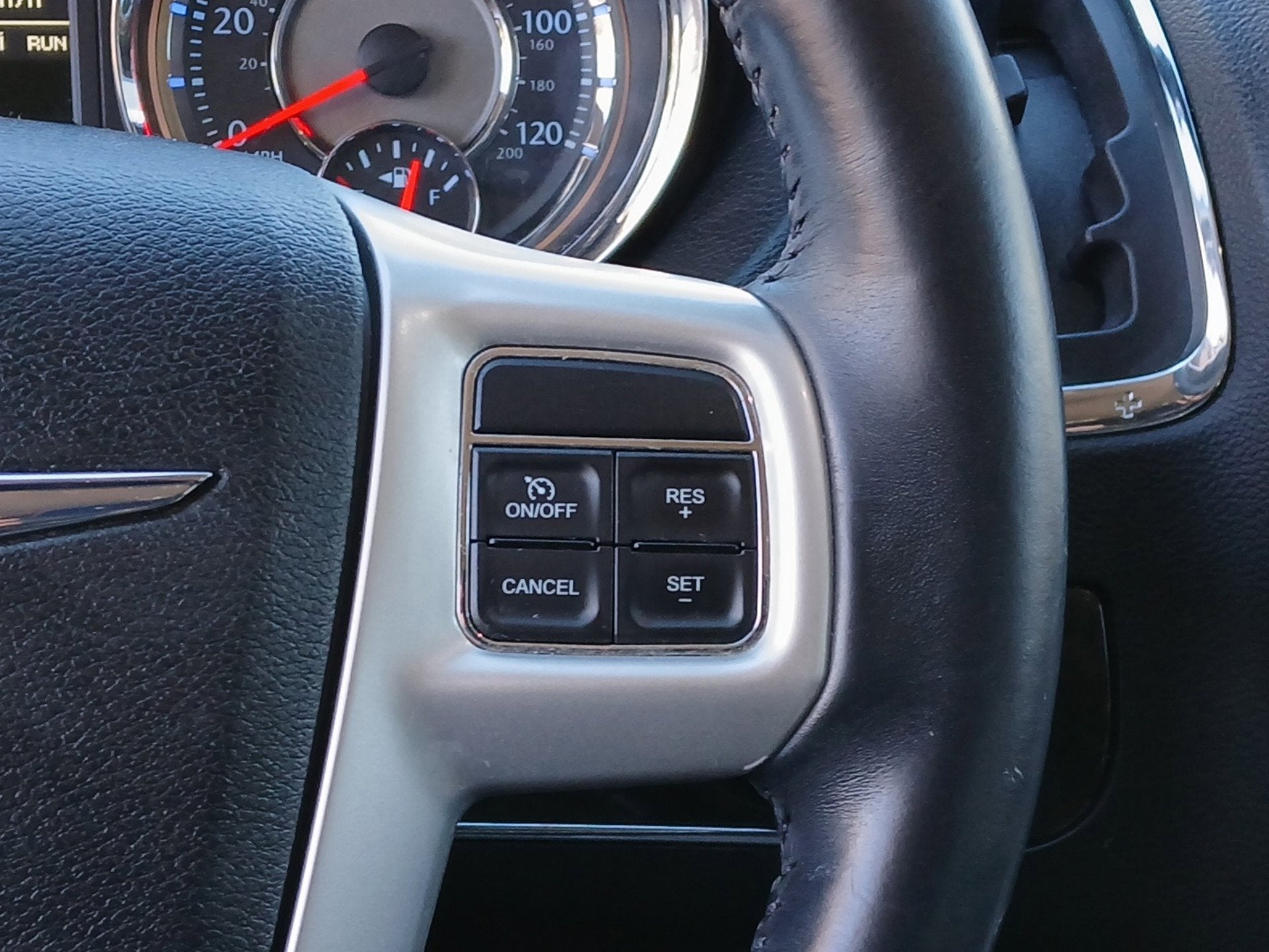 2014 Chrysler Town & Country Touring