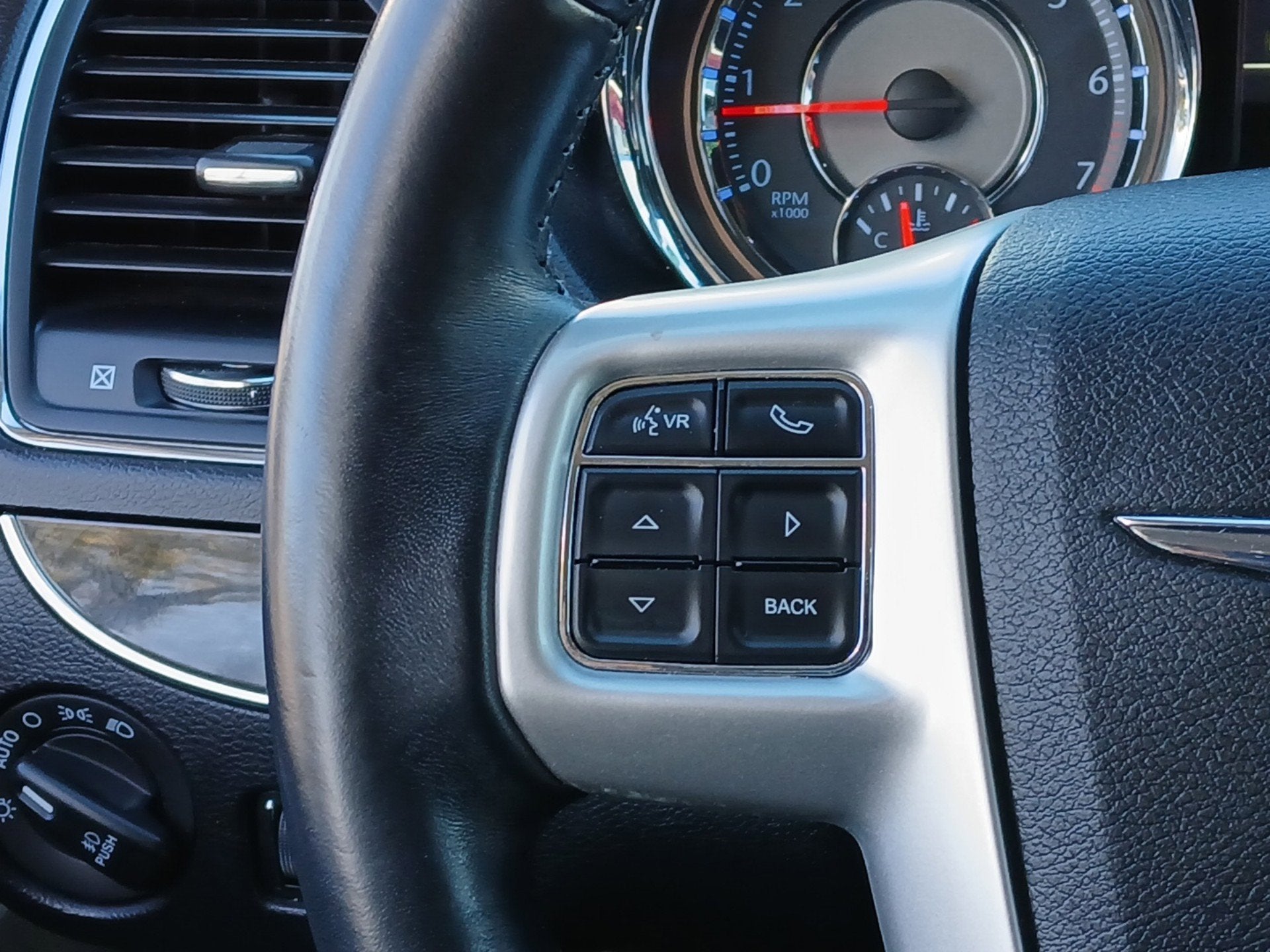 2014 Chrysler Town & Country Touring