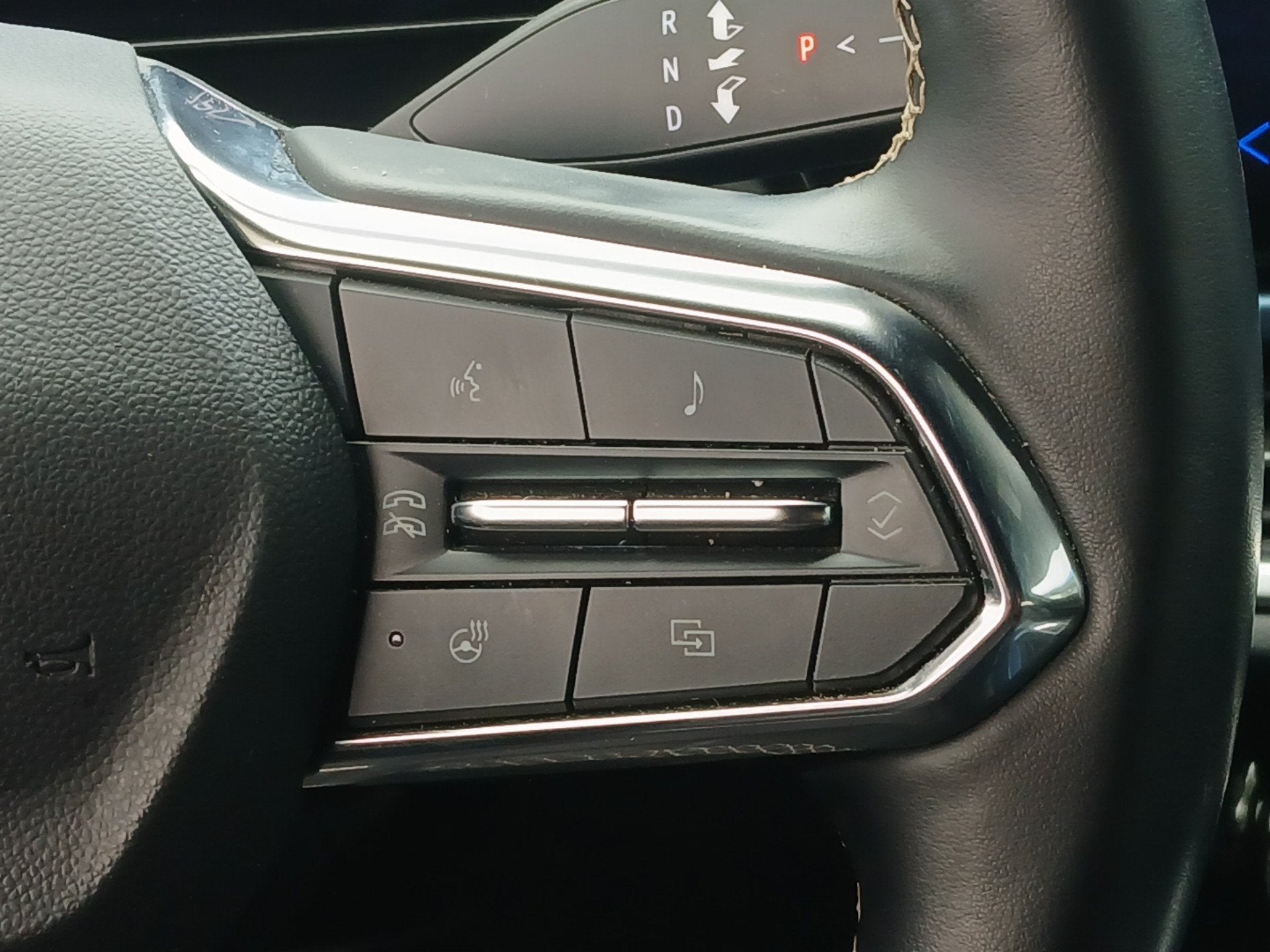 2024 Chevrolet Equinox EV LT - Photo 10