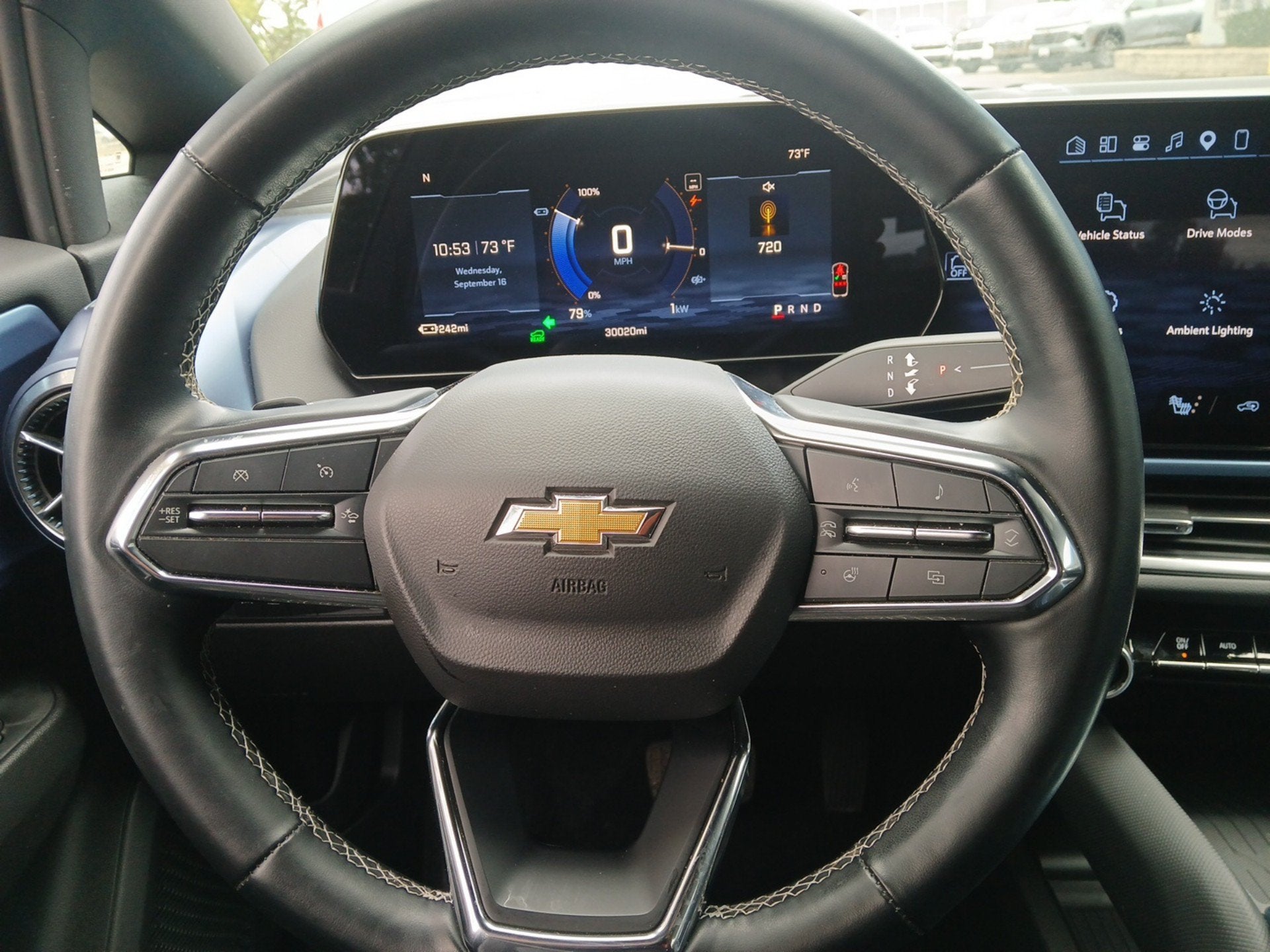 2024 Chevrolet Equinox EV LT - Photo 11