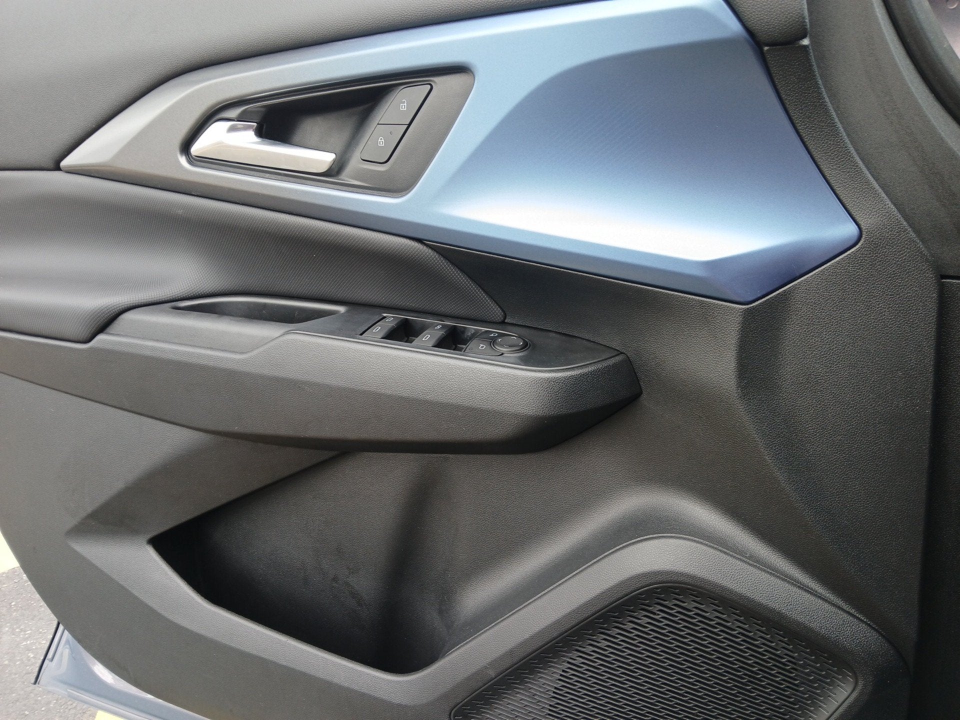2024 Chevrolet Equinox EV LT - Photo 16