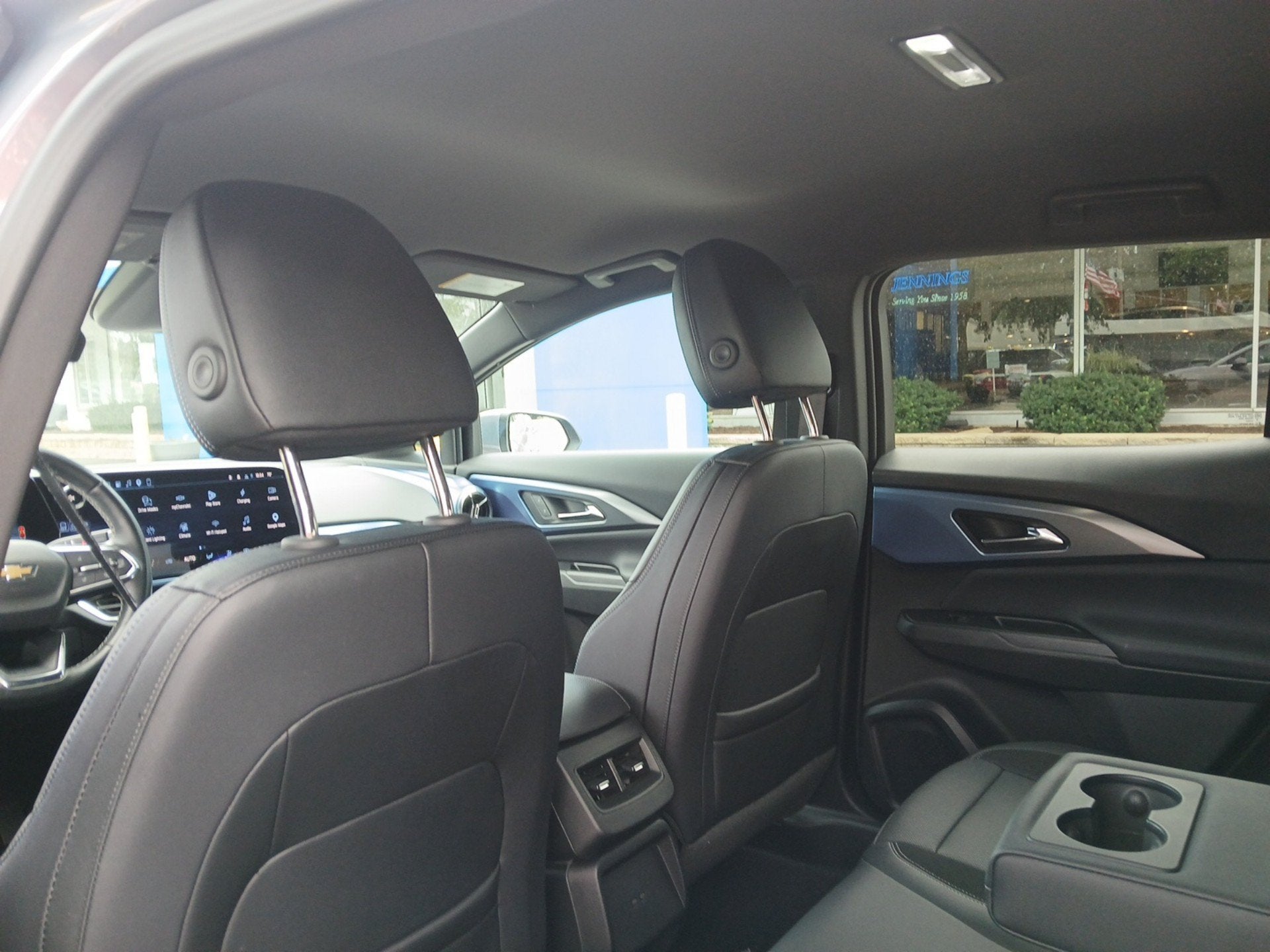 2024 Chevrolet Equinox EV LT - Photo 20
