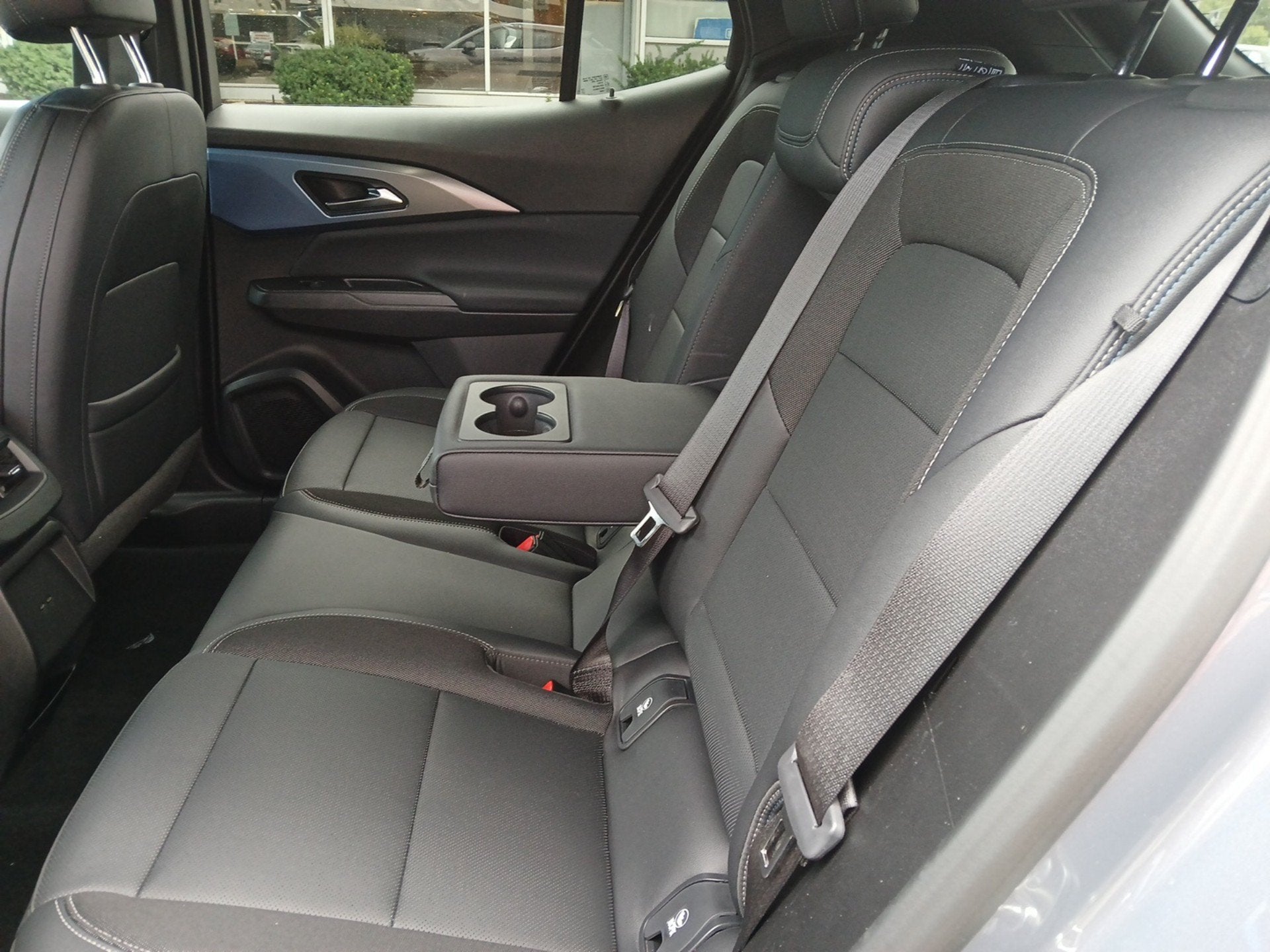 2024 Chevrolet Equinox EV LT - Photo 21