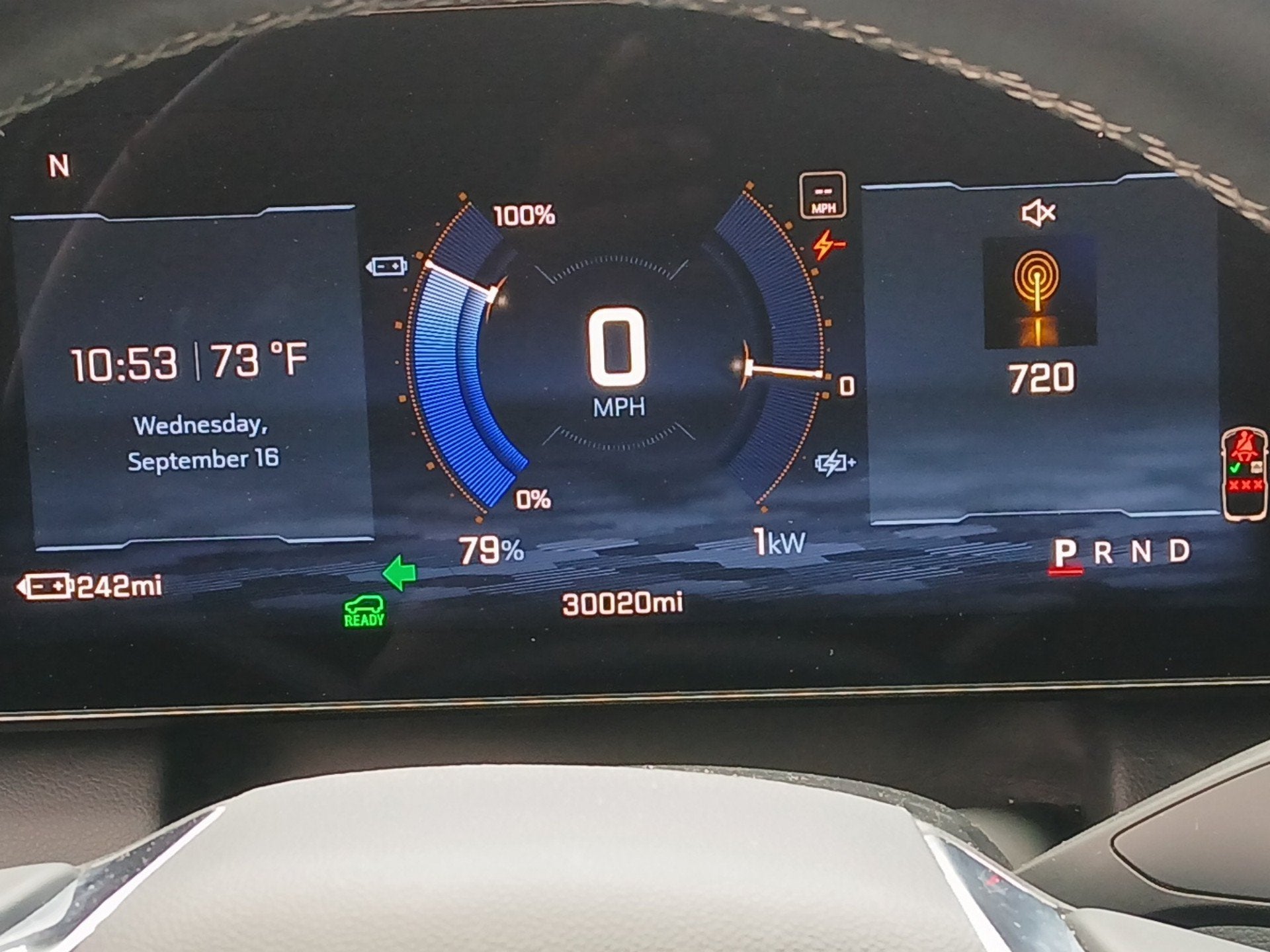 2024 Chevrolet Equinox EV LT - Photo 8