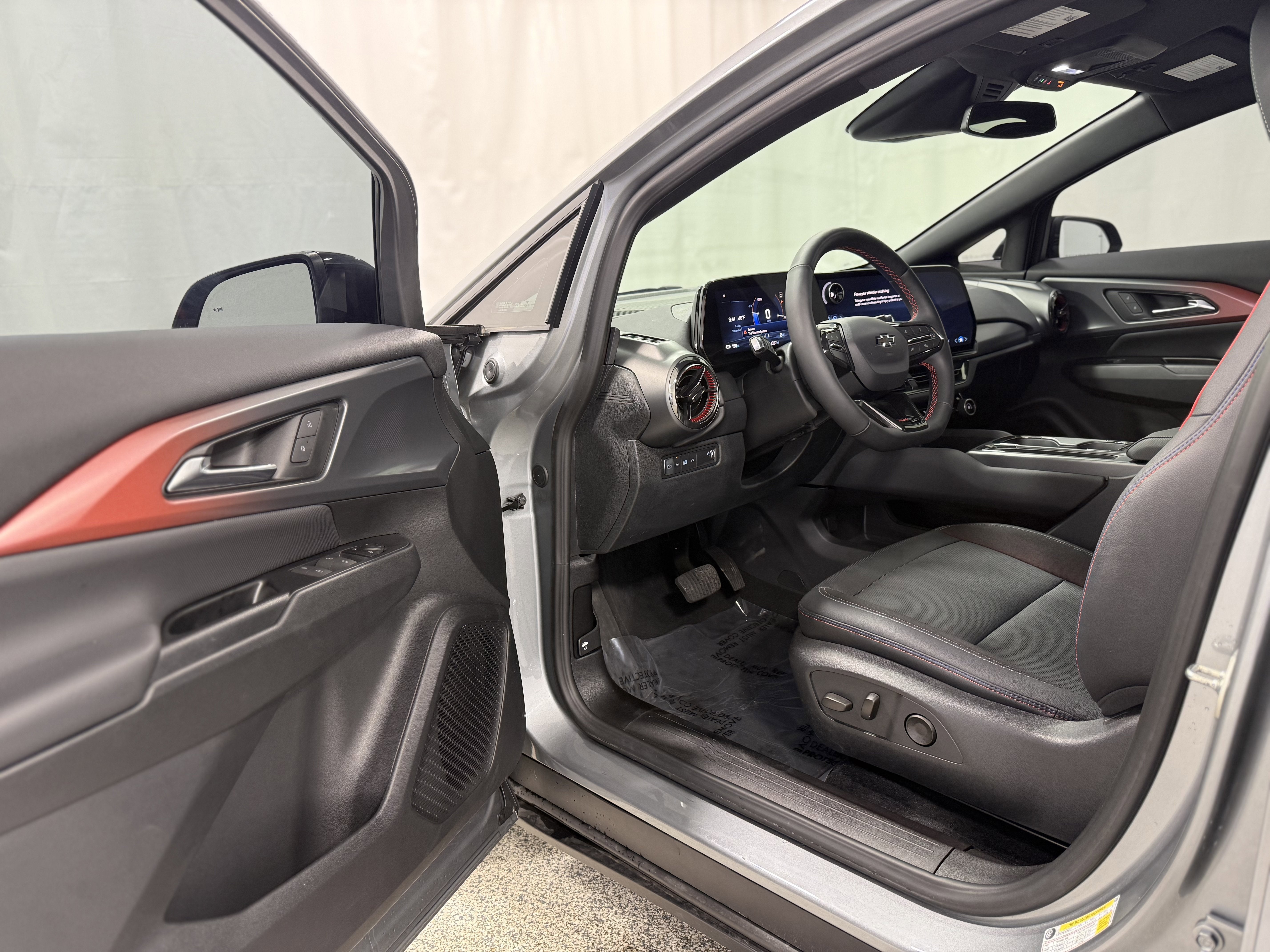 2025 Chevrolet Equinox EV RS