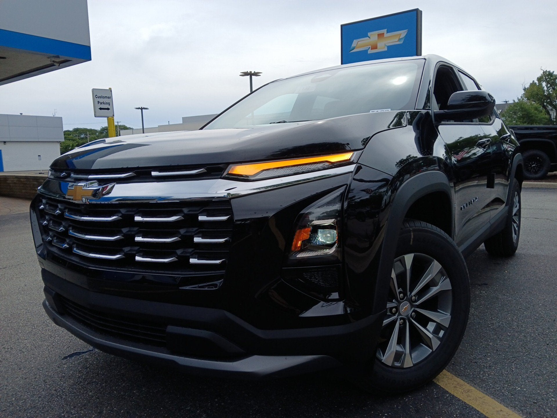 2027 Chevrolet Equinox LT