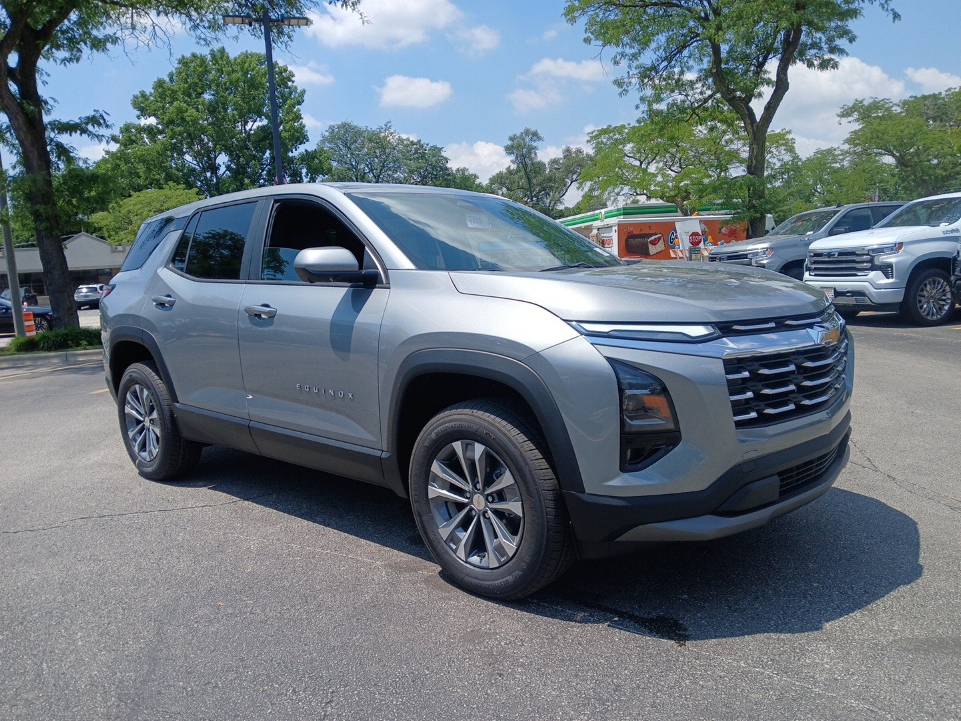 2027 Chevrolet Equinox FWD LT