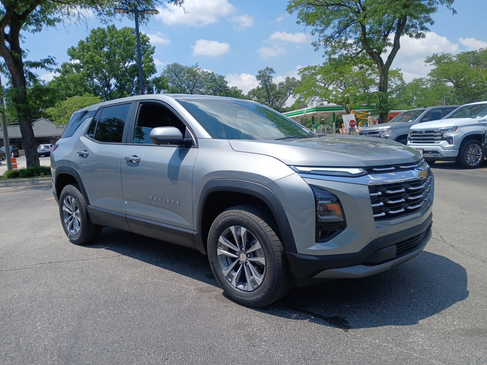 2027 Chevrolet Equinox FWD LT
