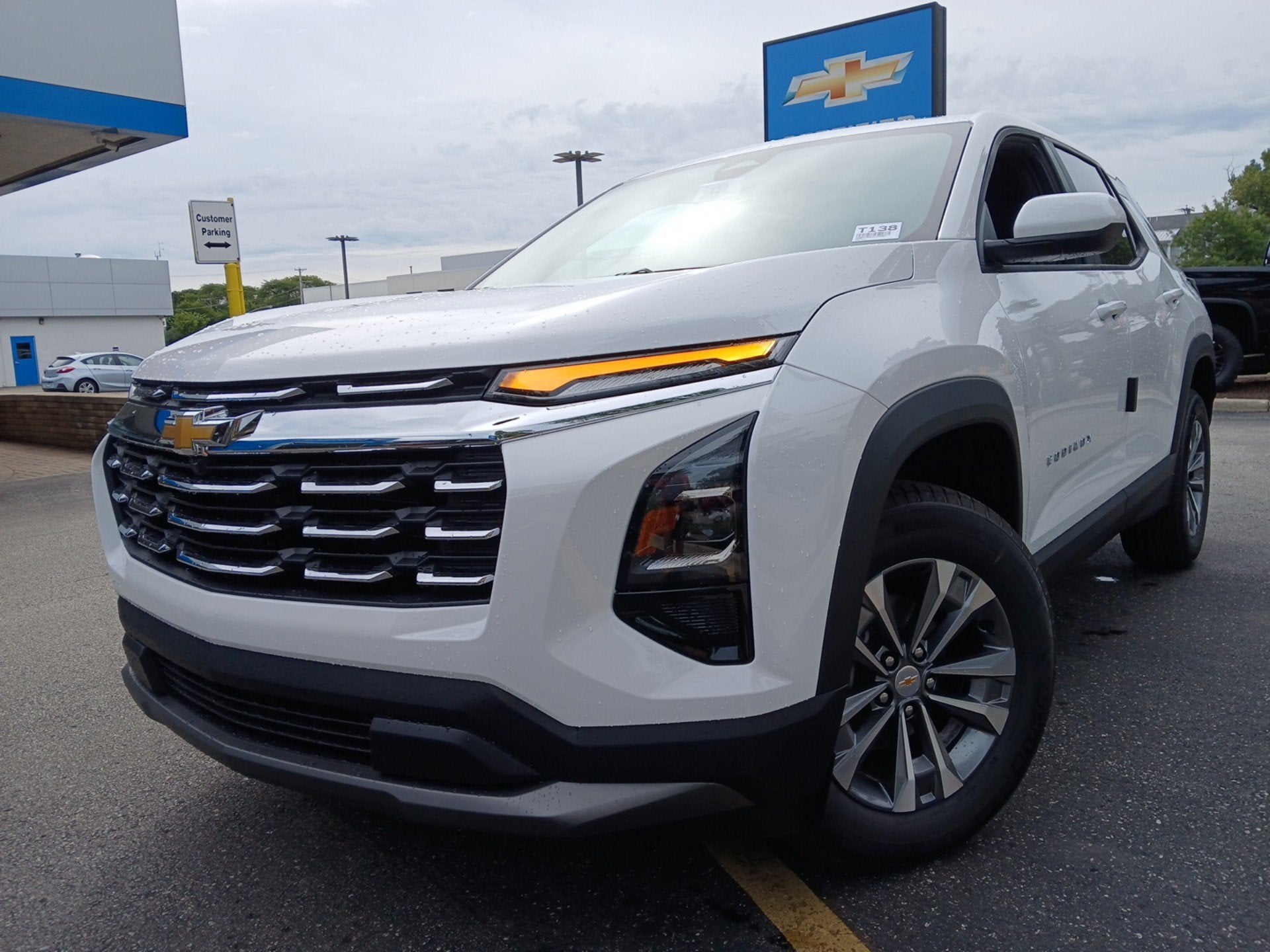 2027 Chevrolet Equinox LT