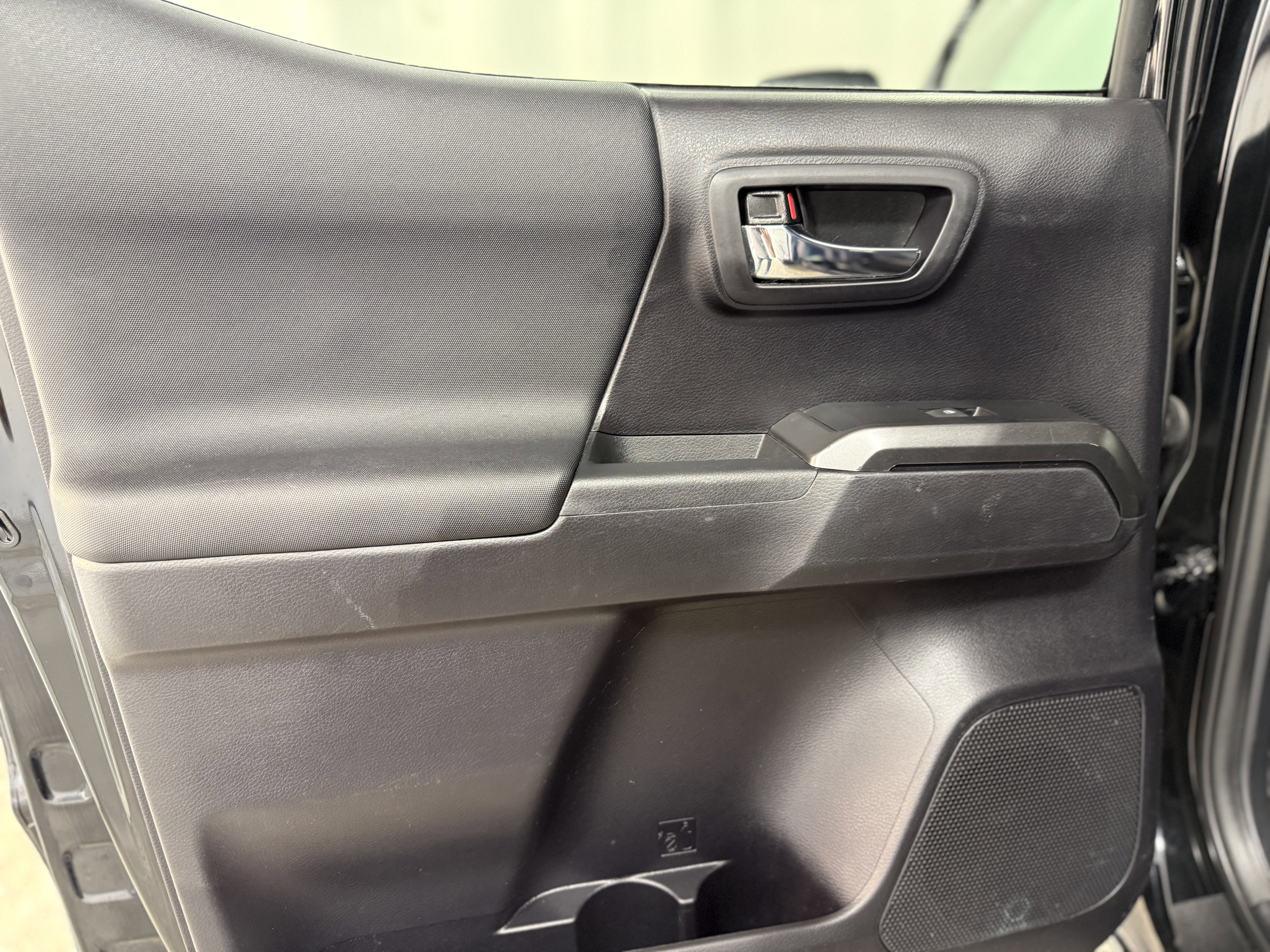 2020 Toyota Tacoma 4WD SR5