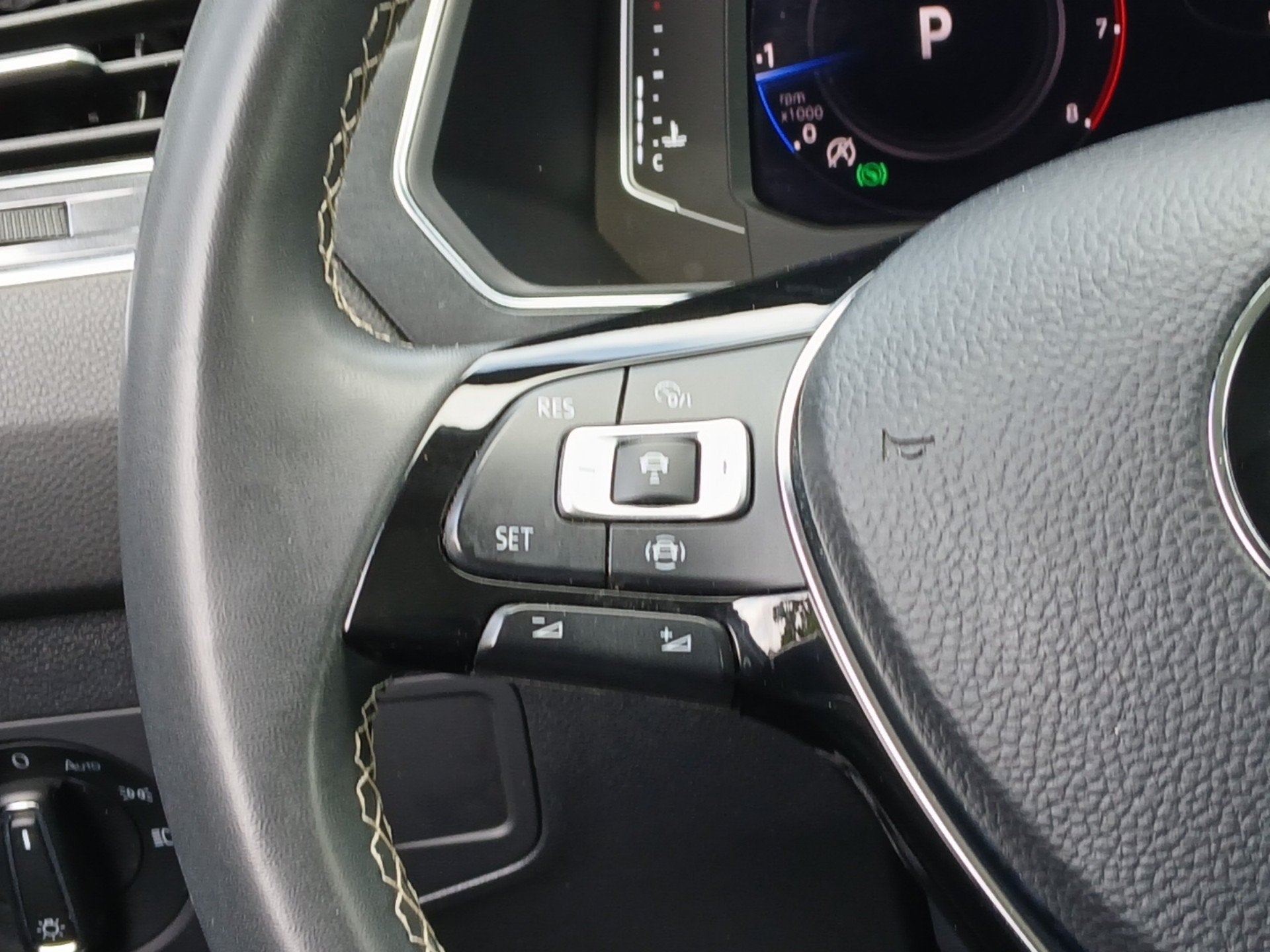 2021 Volkswagen Tiguan 2.0T SEL