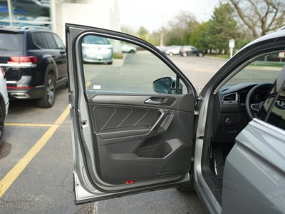 2023 Volkswagen Tiguan SE