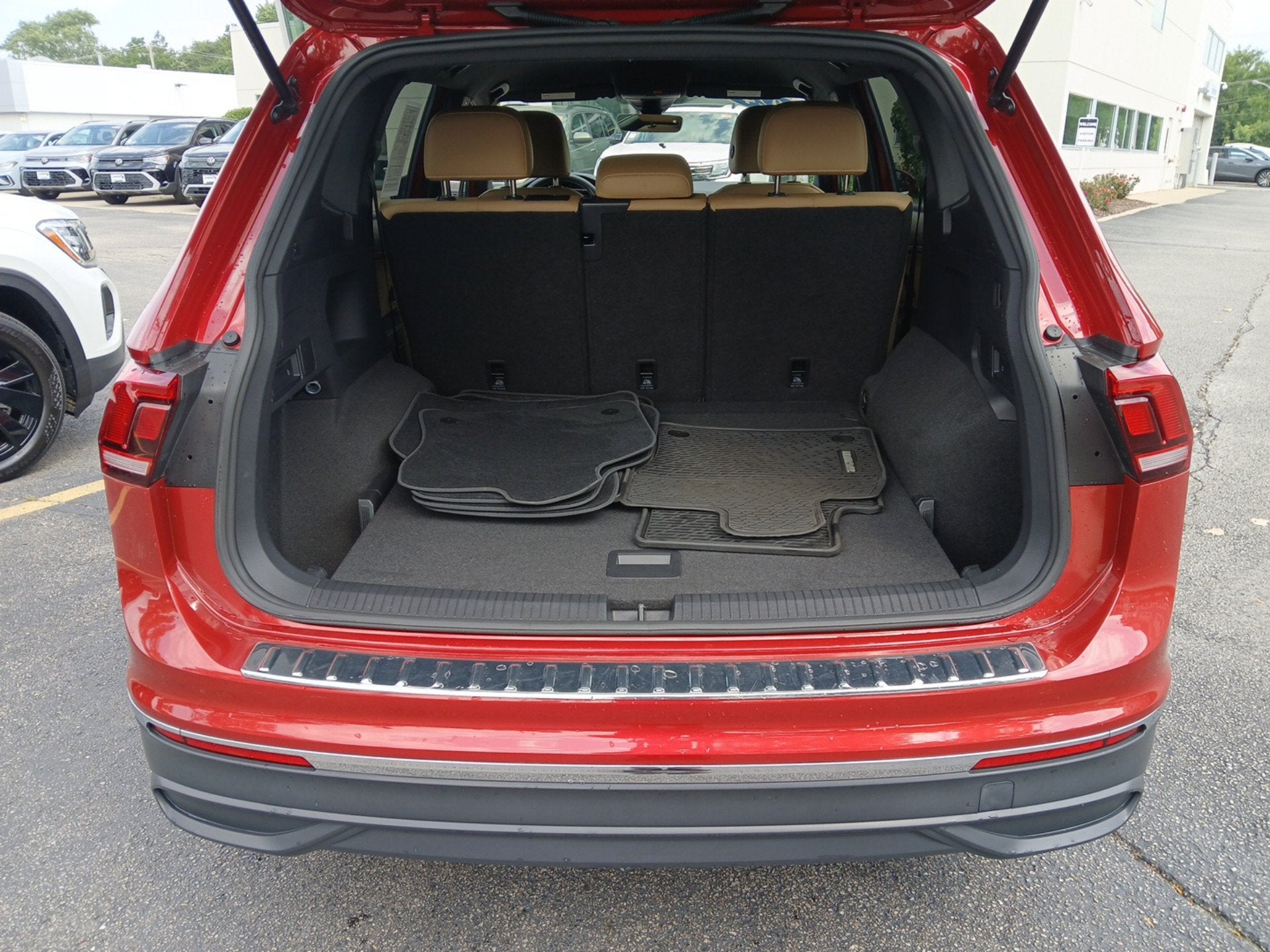 2024 Volkswagen Tiguan 2.0T SE