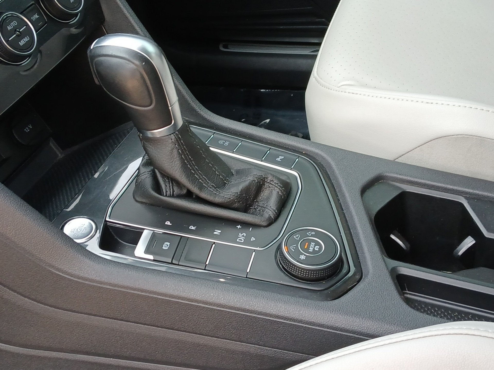 2019 Volkswagen Tiguan 2.0T SEL