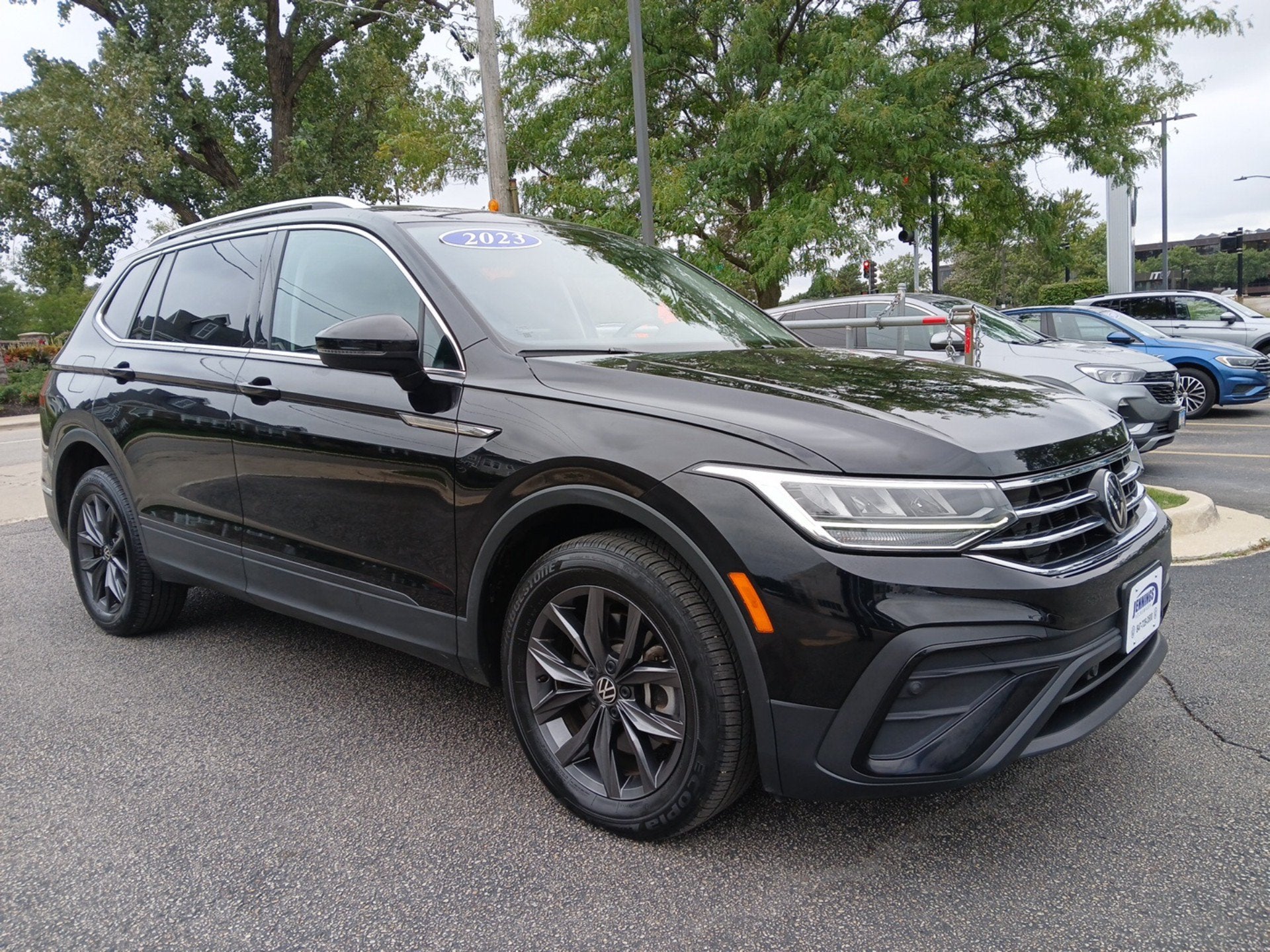 2023 Volkswagen Tiguan 2.0T SE