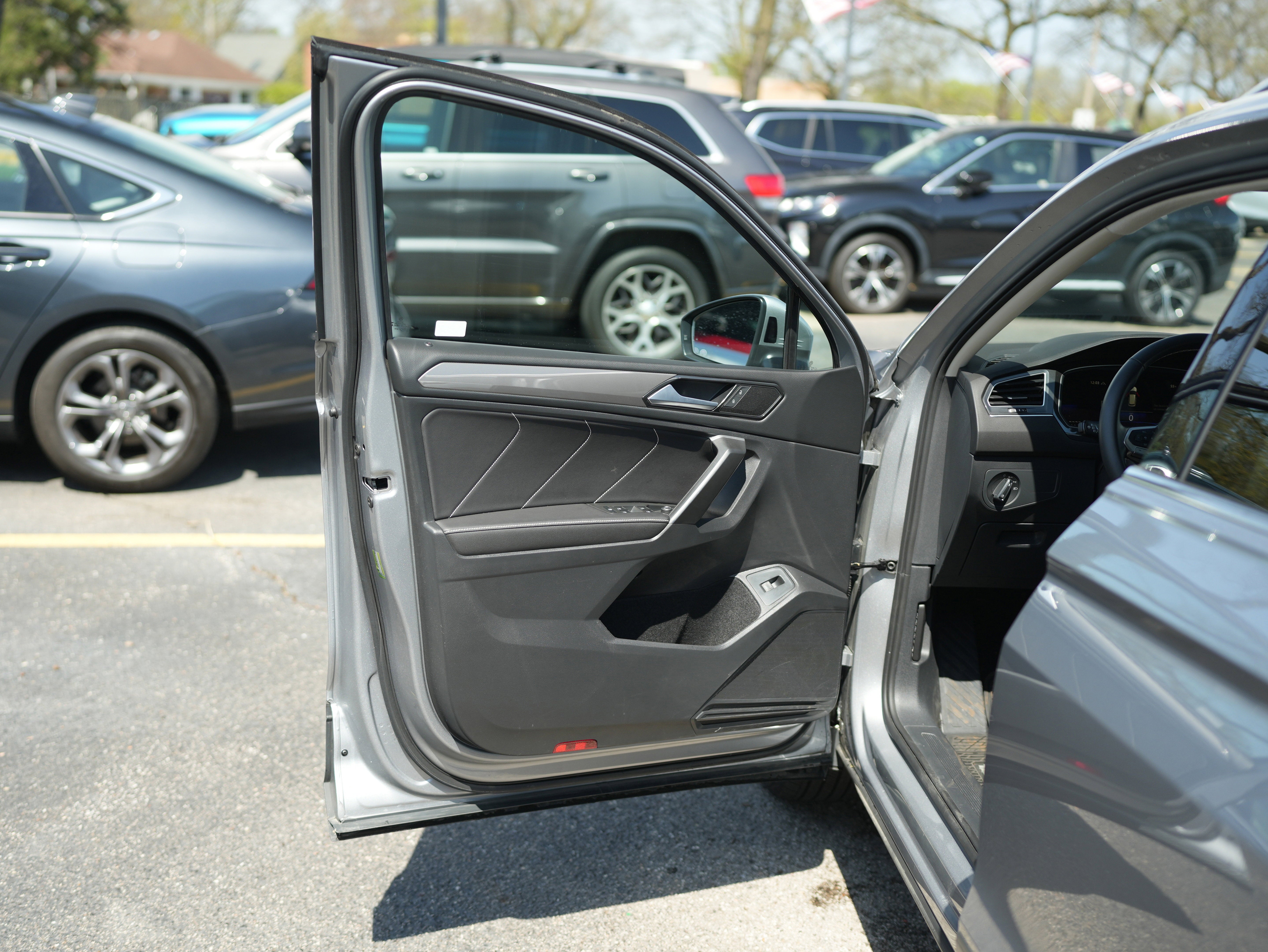 2024 Volkswagen Tiguan SE