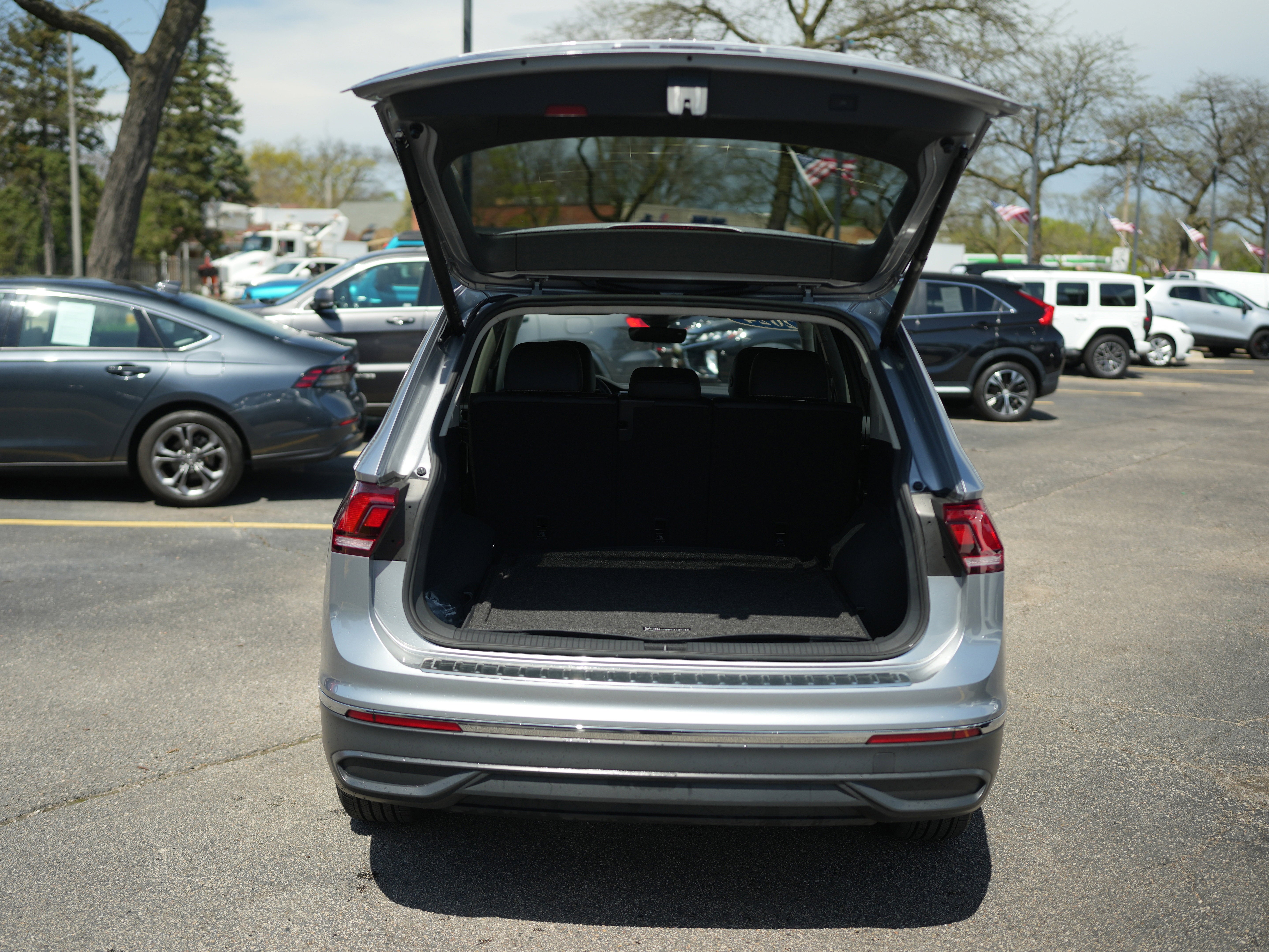 2024 Volkswagen Tiguan SE