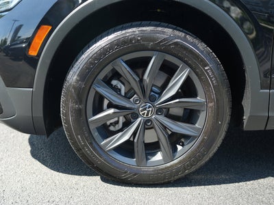2024 Volkswagen Tiguan 2.0T SE