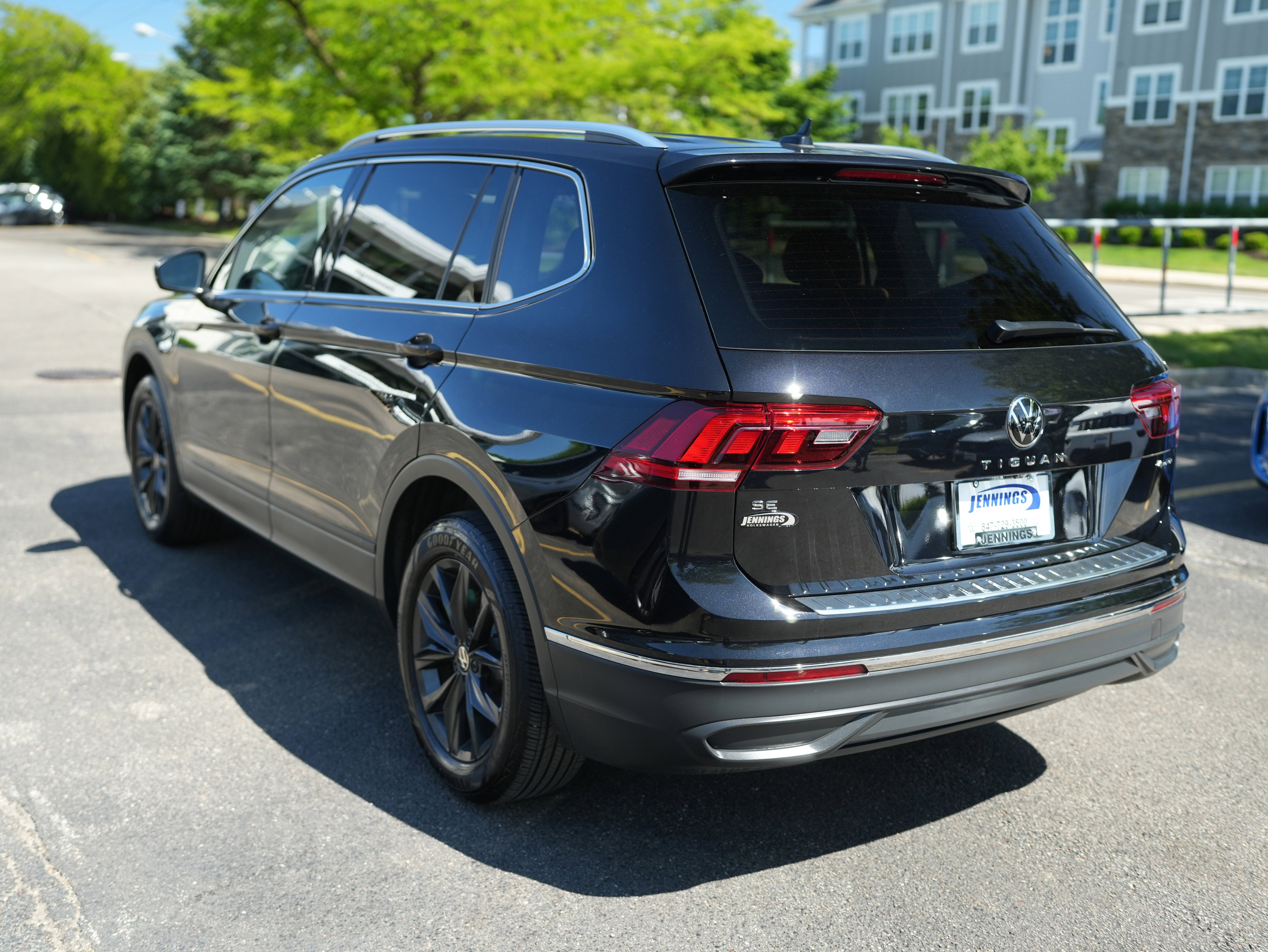 2024 Volkswagen Tiguan 2.0T SE