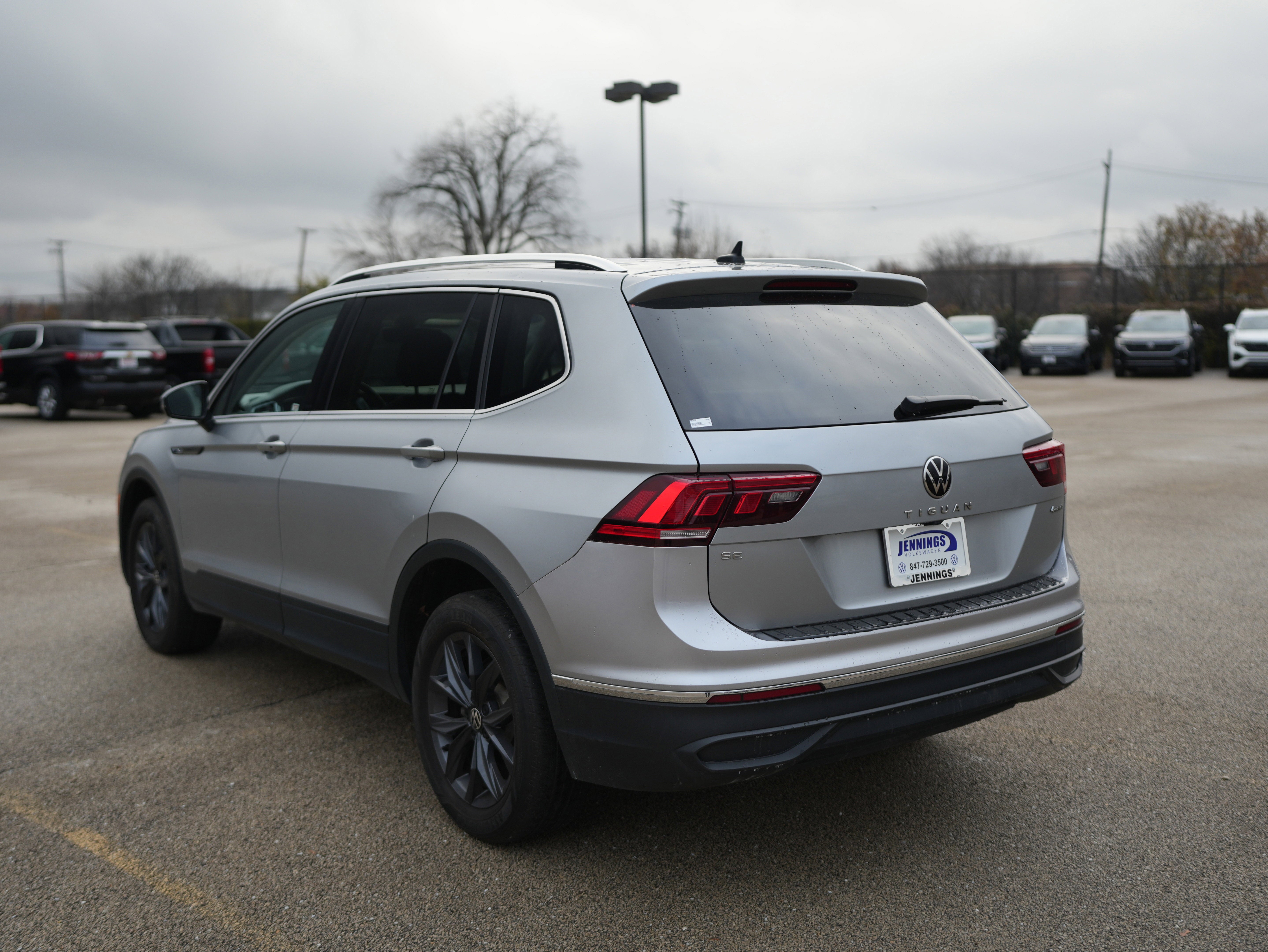 2022 Volkswagen Tiguan SE