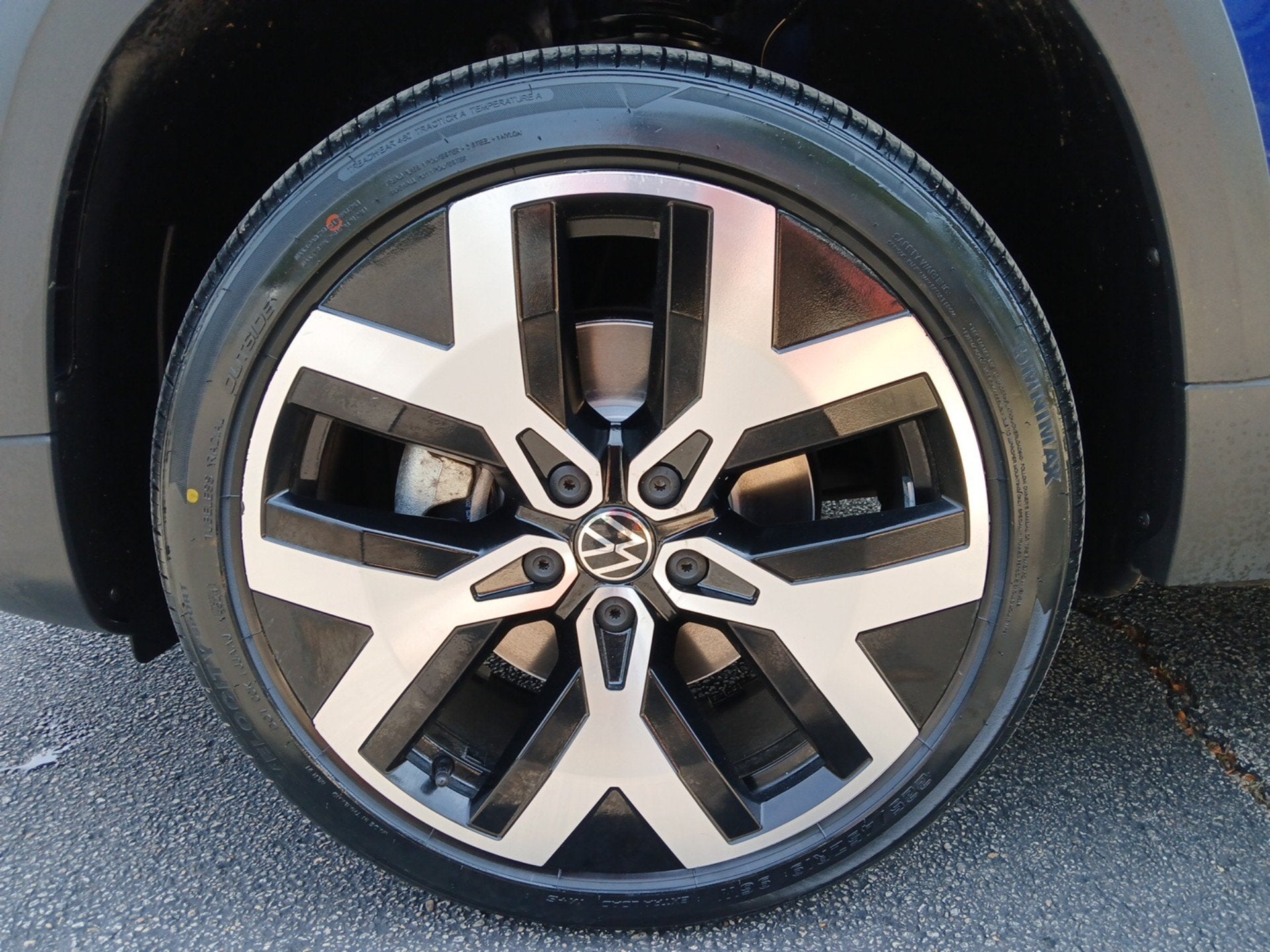 2023 Volkswagen Taos 1.5T SEL
