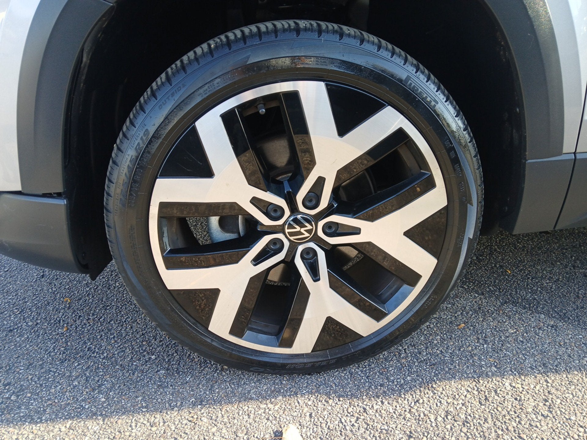 2023 Volkswagen Taos SEL