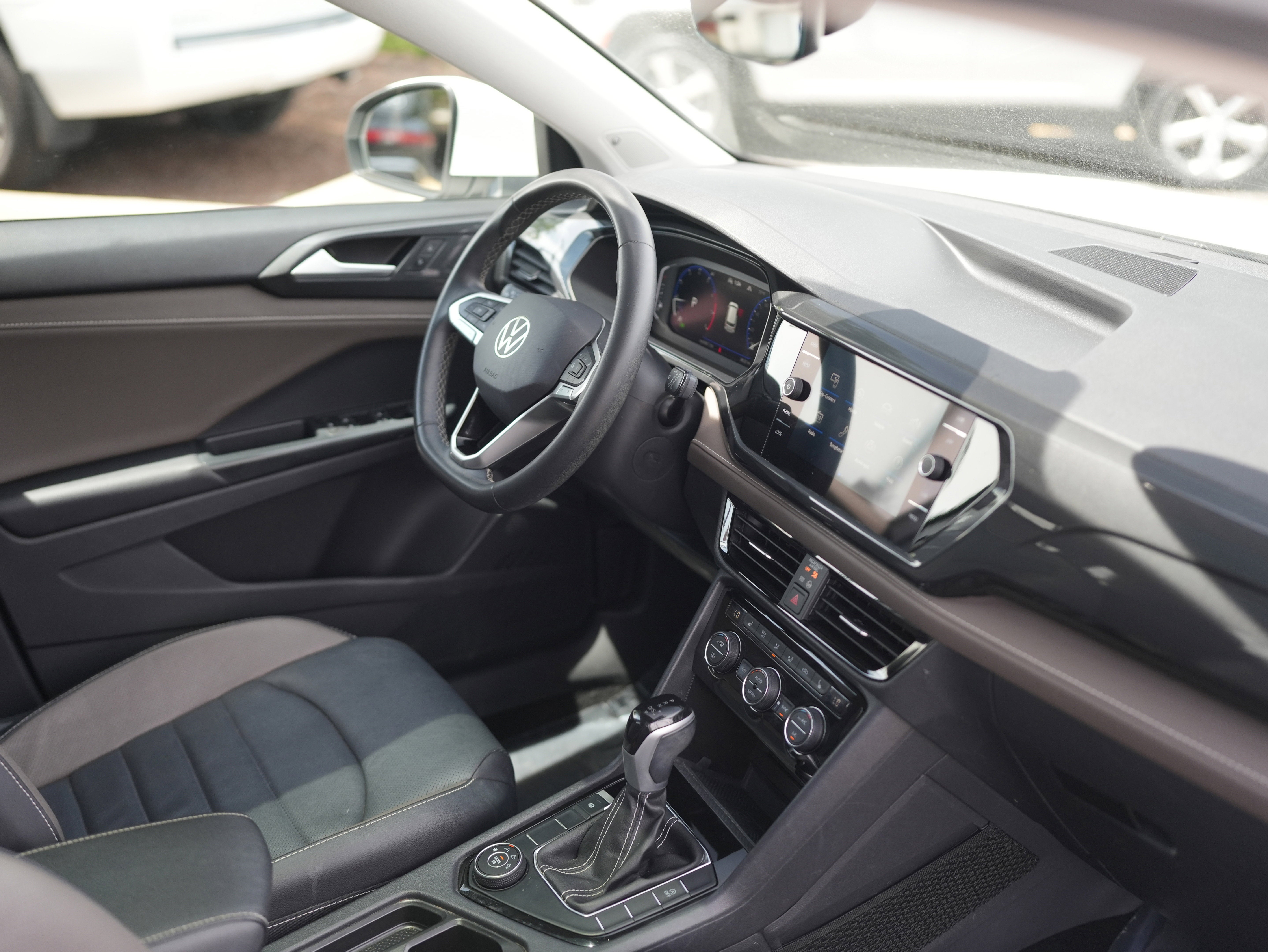 2023 Volkswagen Taos 1.5T SEL