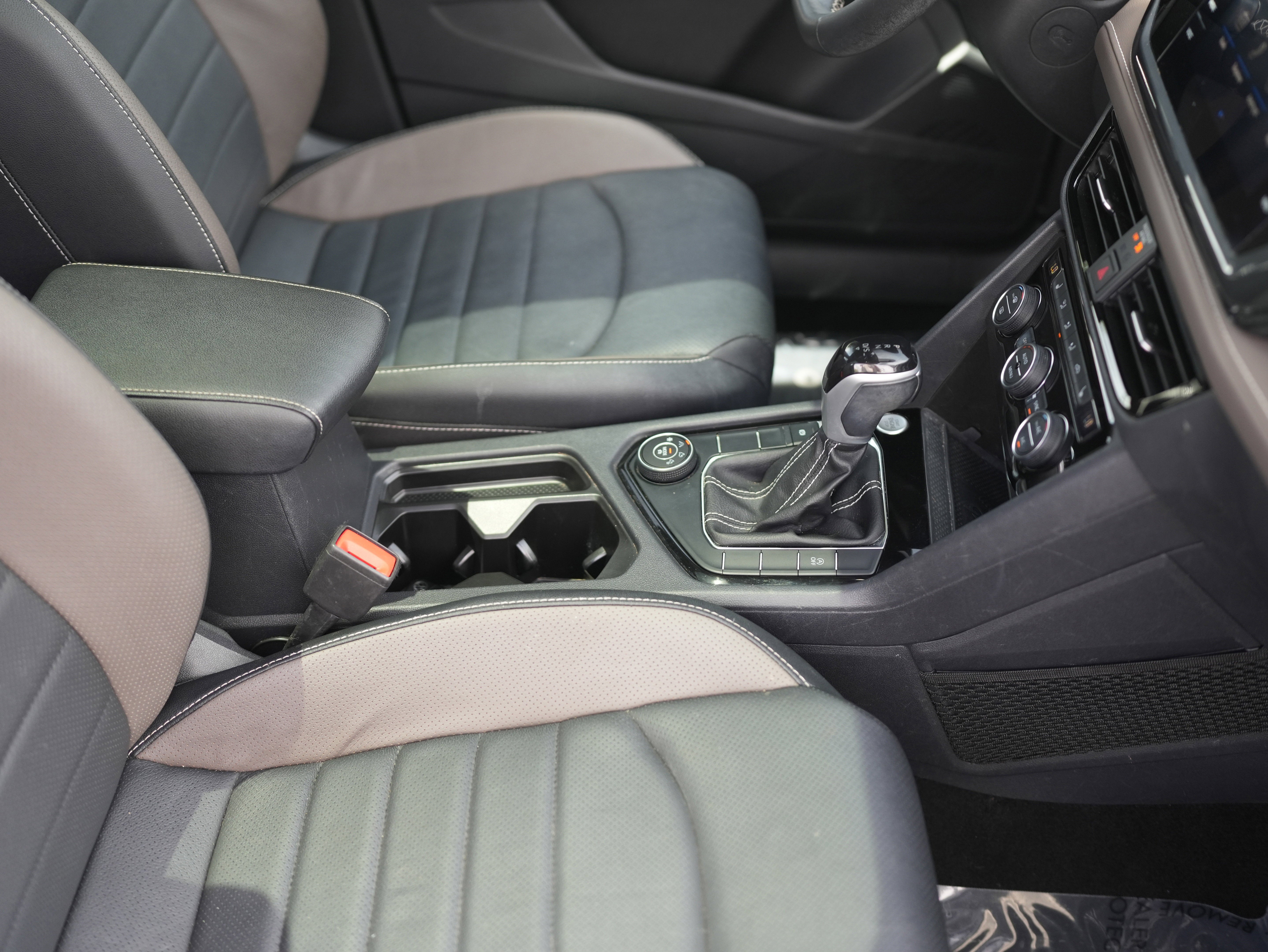 2023 Volkswagen Taos 1.5T SEL