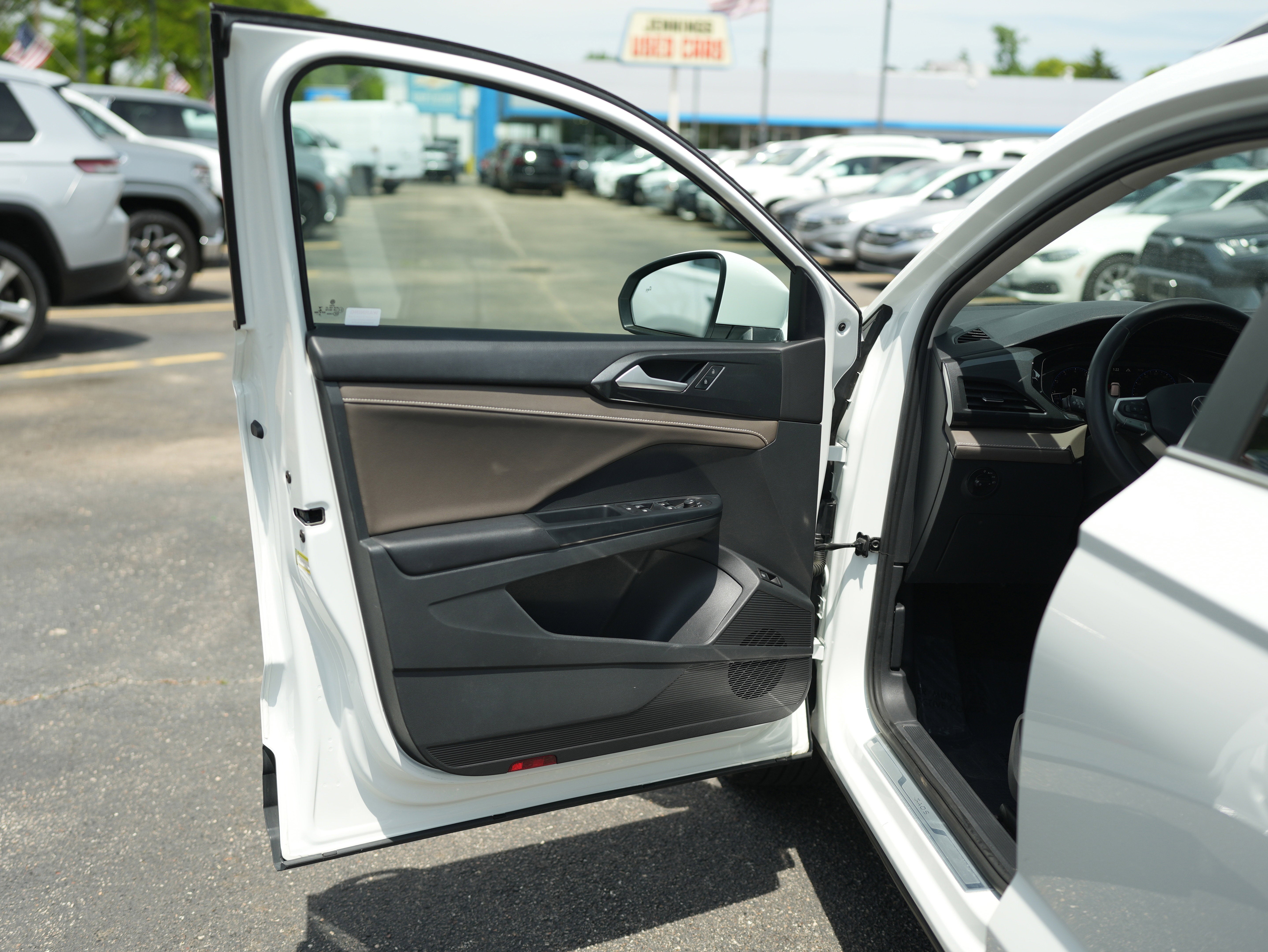 2023 Volkswagen Taos 1.5T SEL