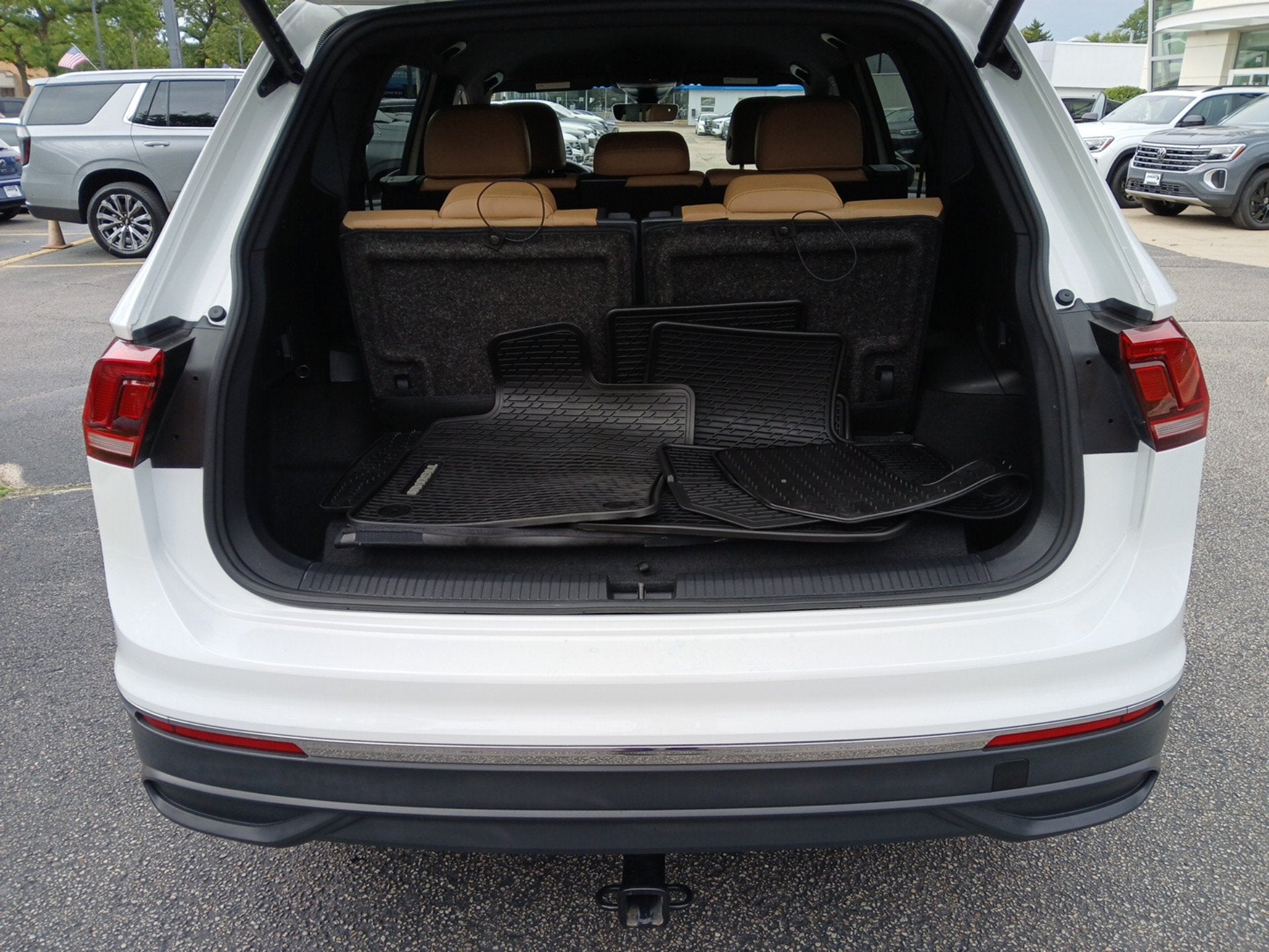 2024 Volkswagen Tiguan 2.0T SE